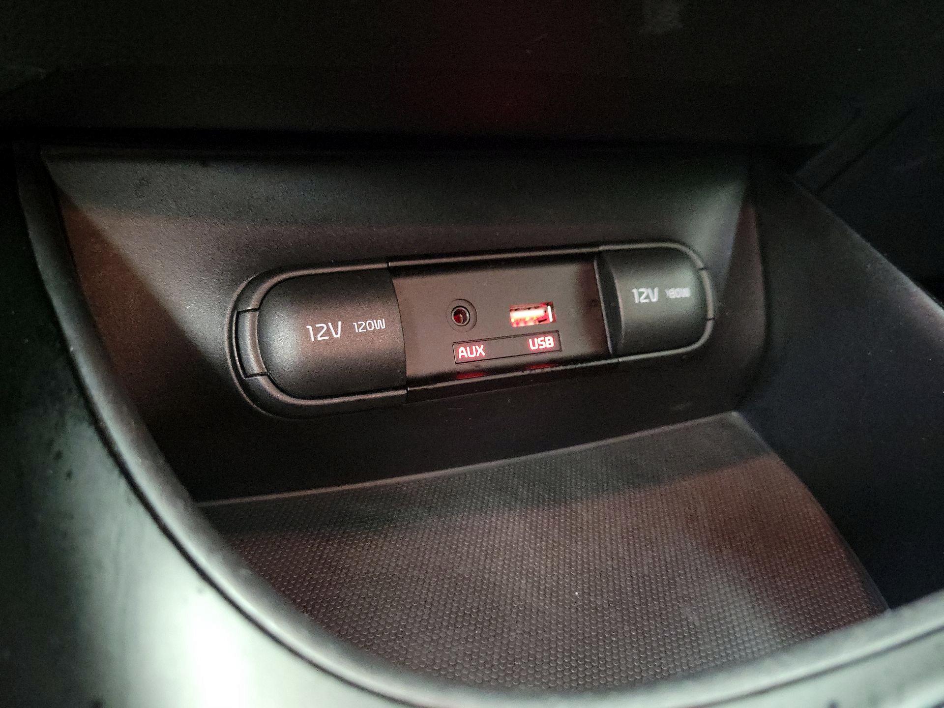 Thumbnail: 2016 Kia Soul - 17