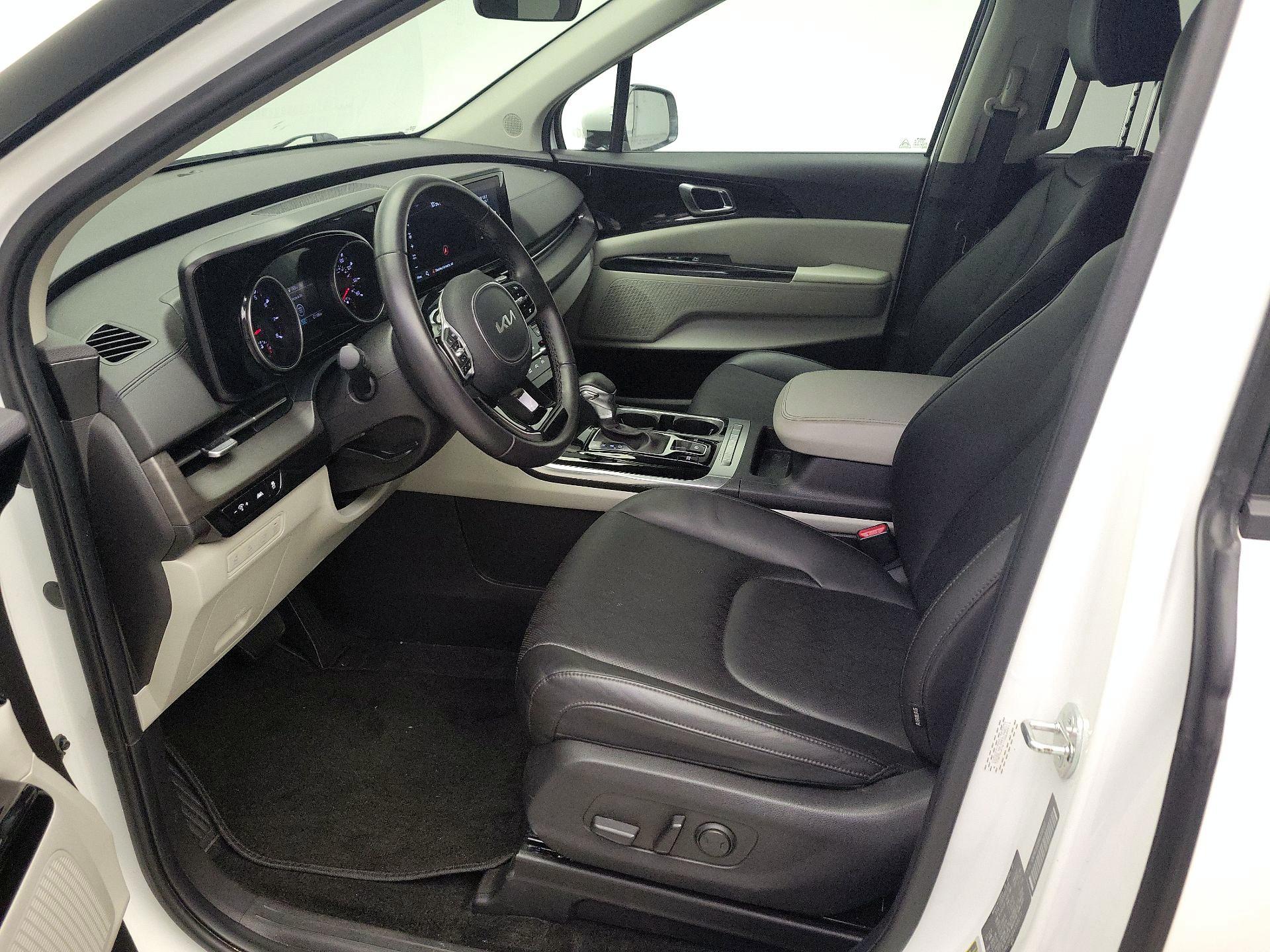 Thumbnail: 2024 Kia Carnival - 11