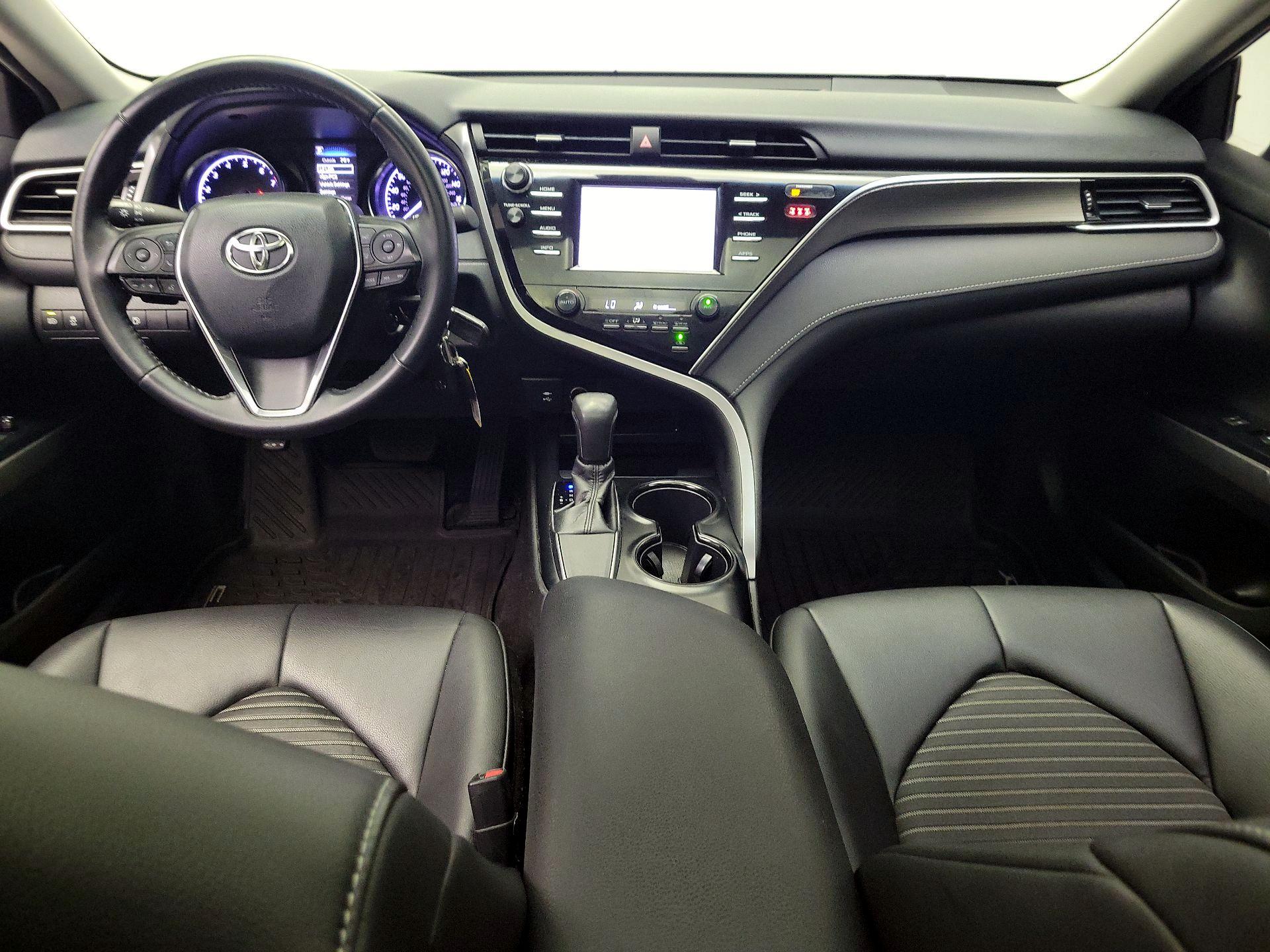 Thumbnail: 2018 Toyota Camry - 9