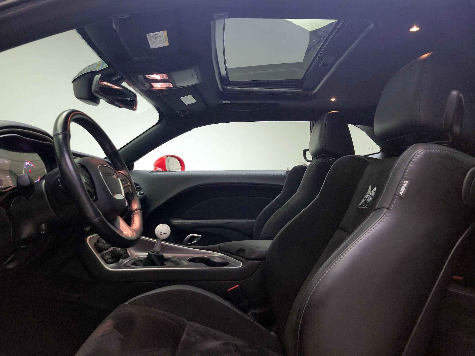 Thumbnail: 2019 Dodge Challenger - 18