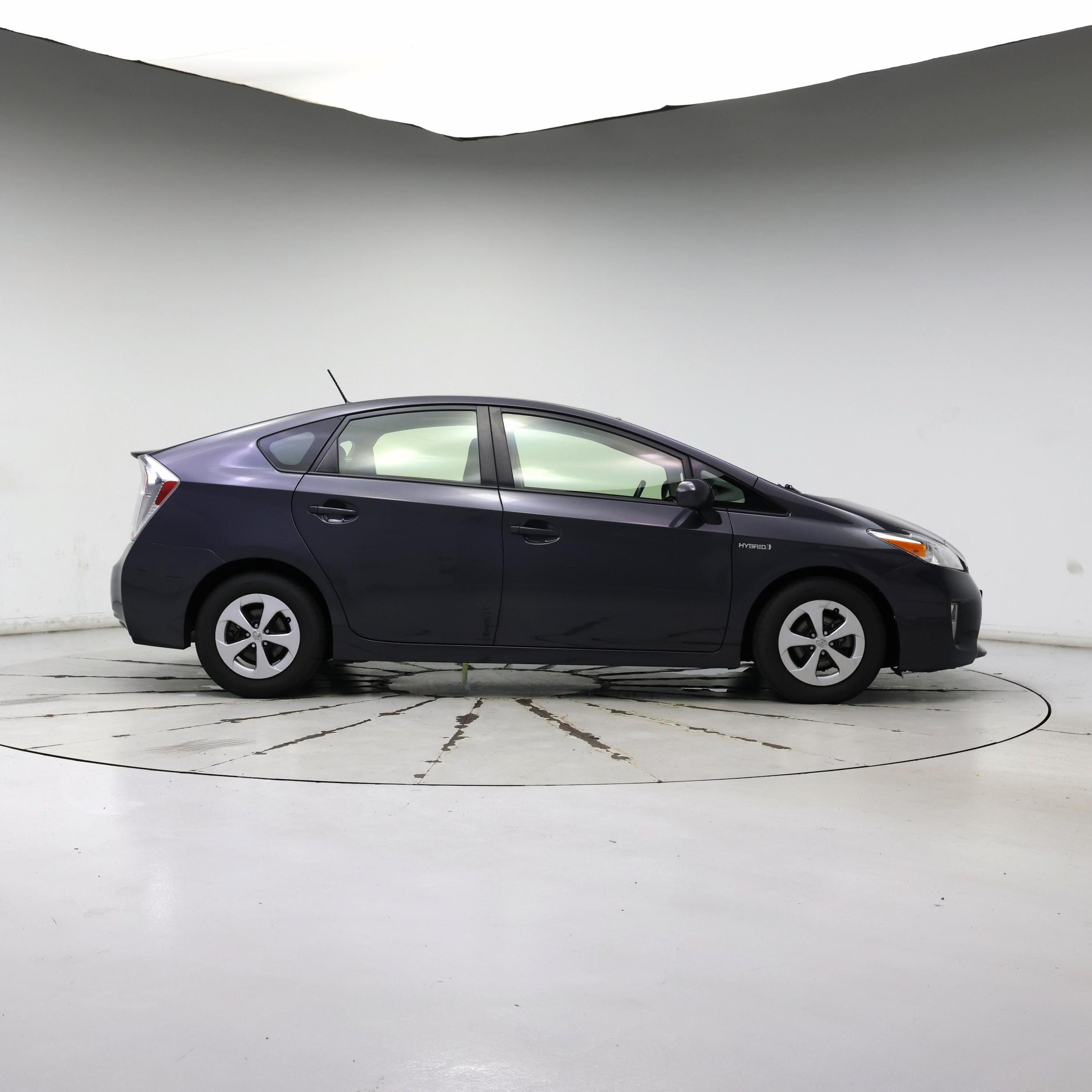 Thumbnail: 2015 Toyota Prius - 7