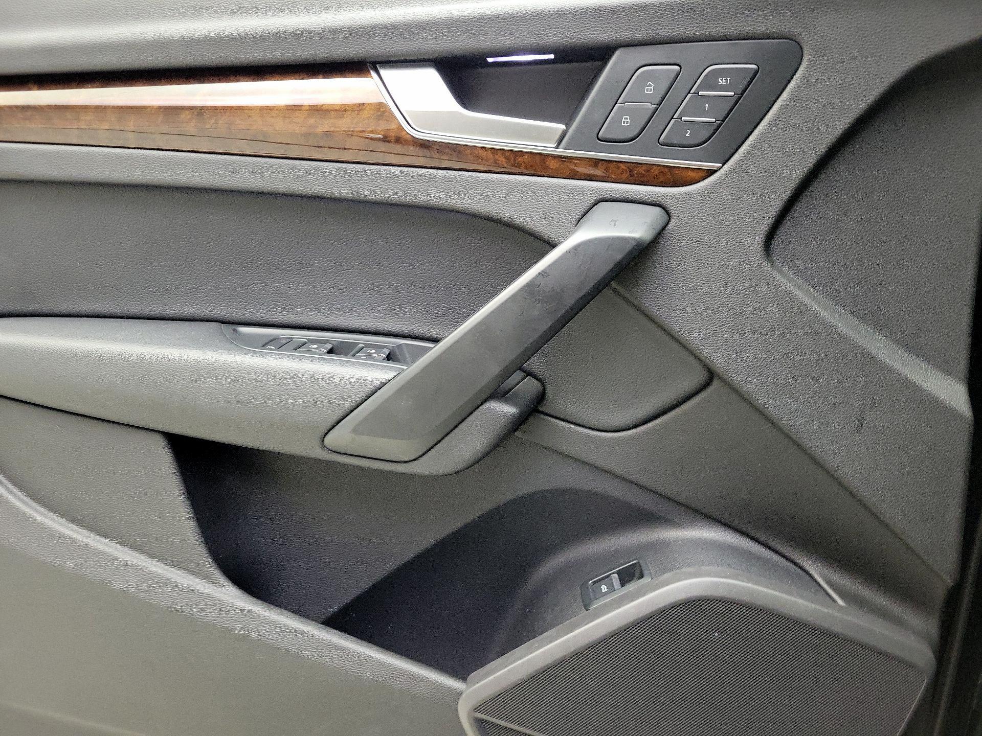Thumbnail: 2018 Audi Q5 - 12