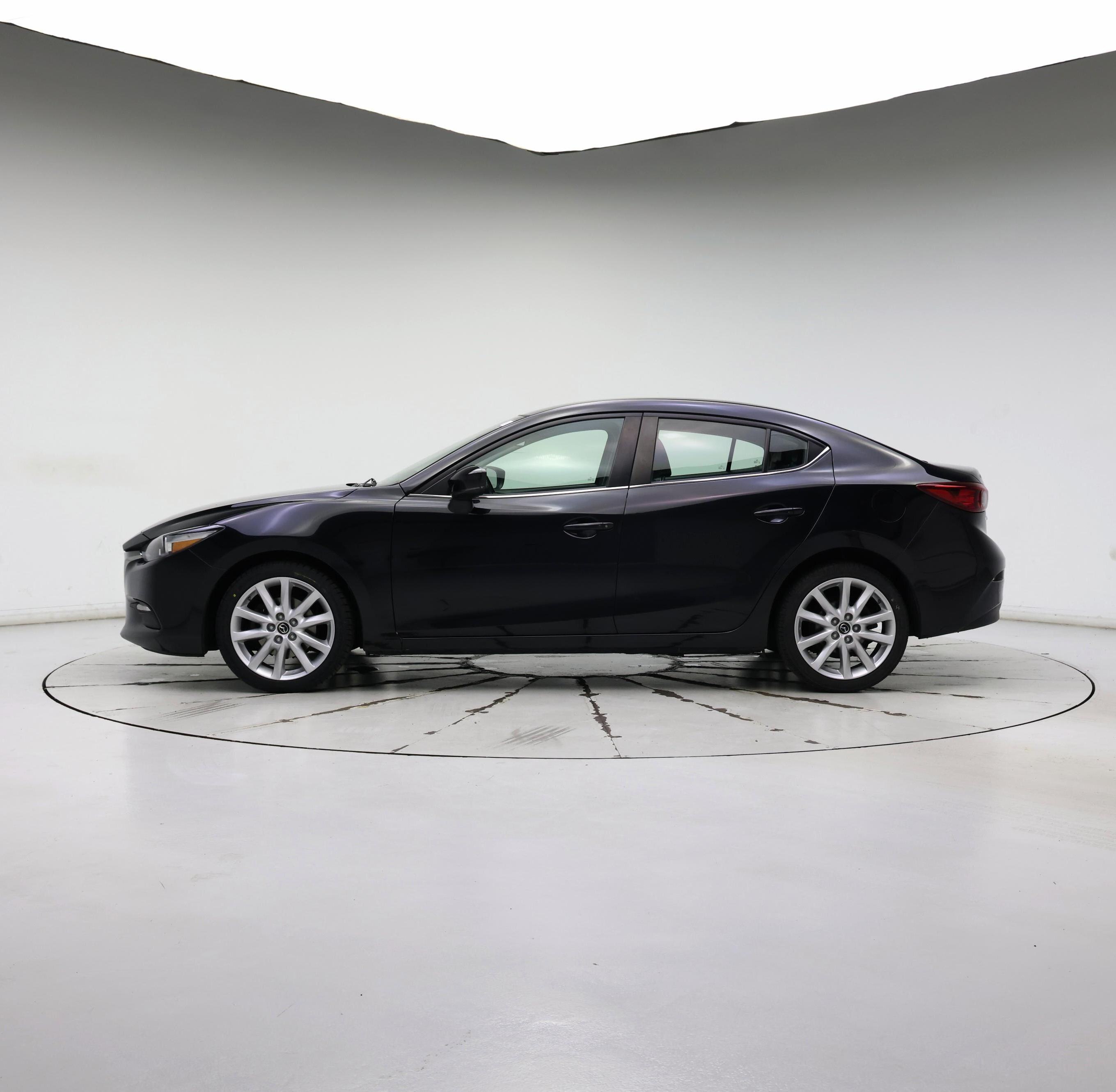 Thumbnail: 2017 Mazda Mazda3 - 3