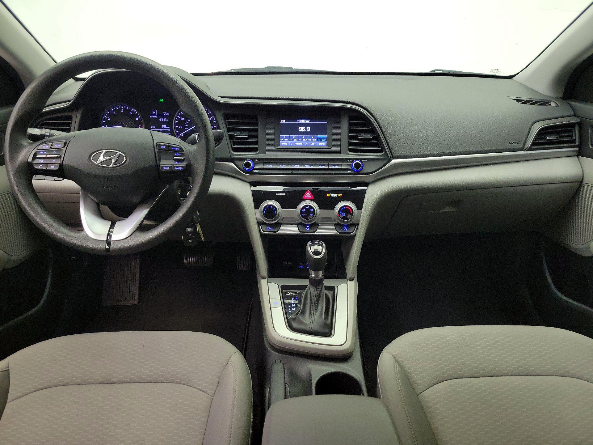 Thumbnail: 2019 Hyundai Elantra - 9