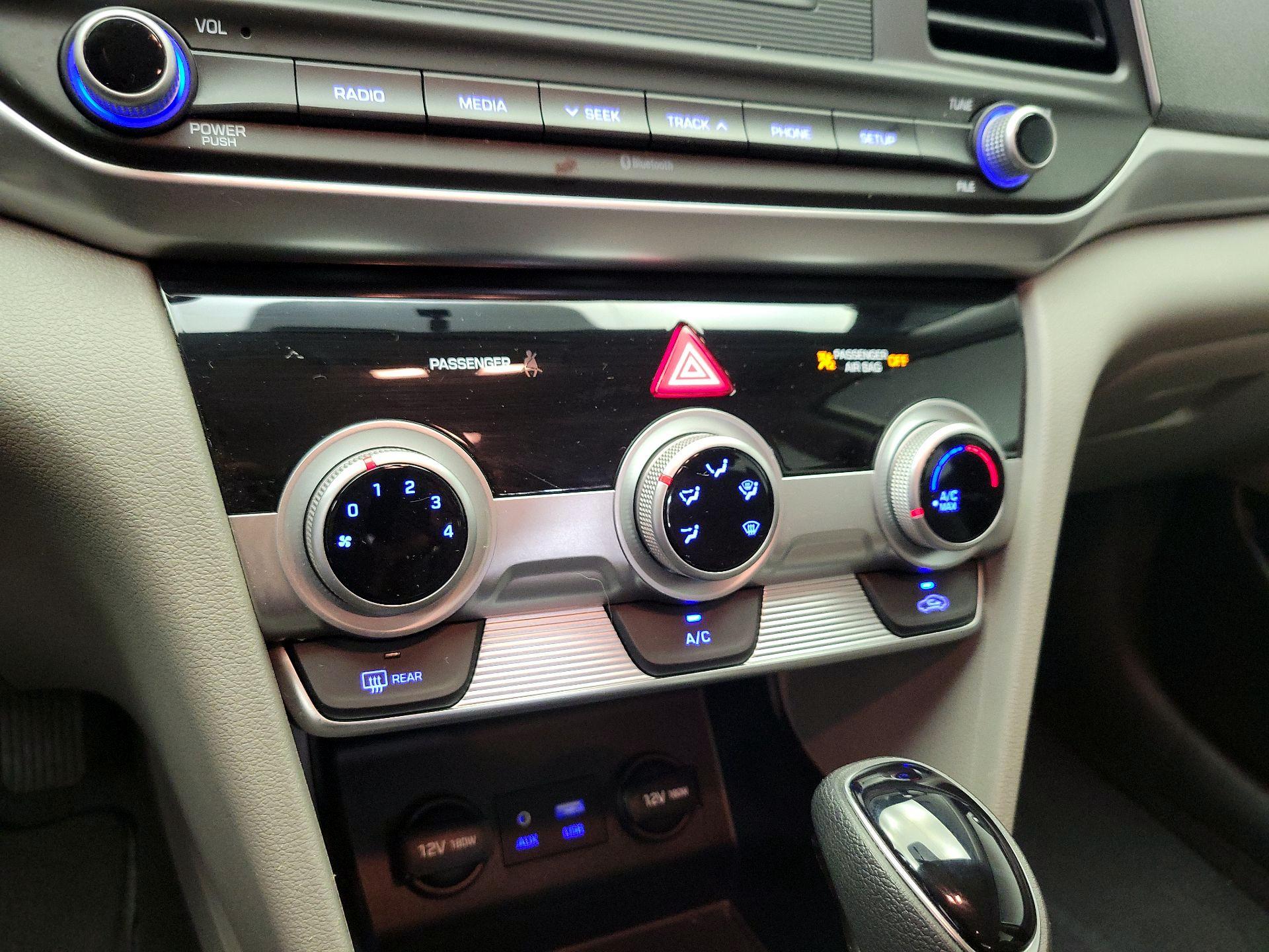 Thumbnail: 2019 Hyundai Elantra - 15