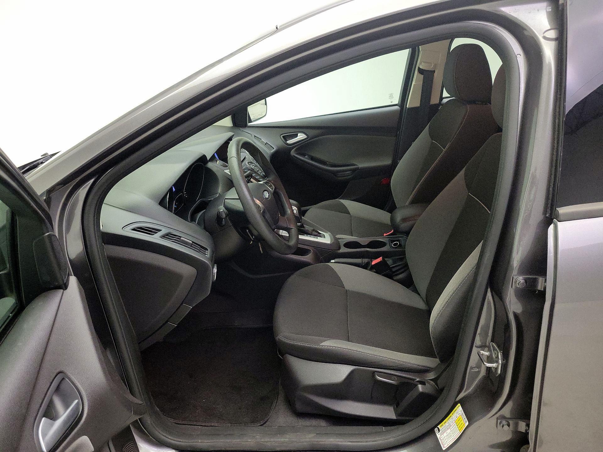 Thumbnail: 2013 Ford Focus - 11