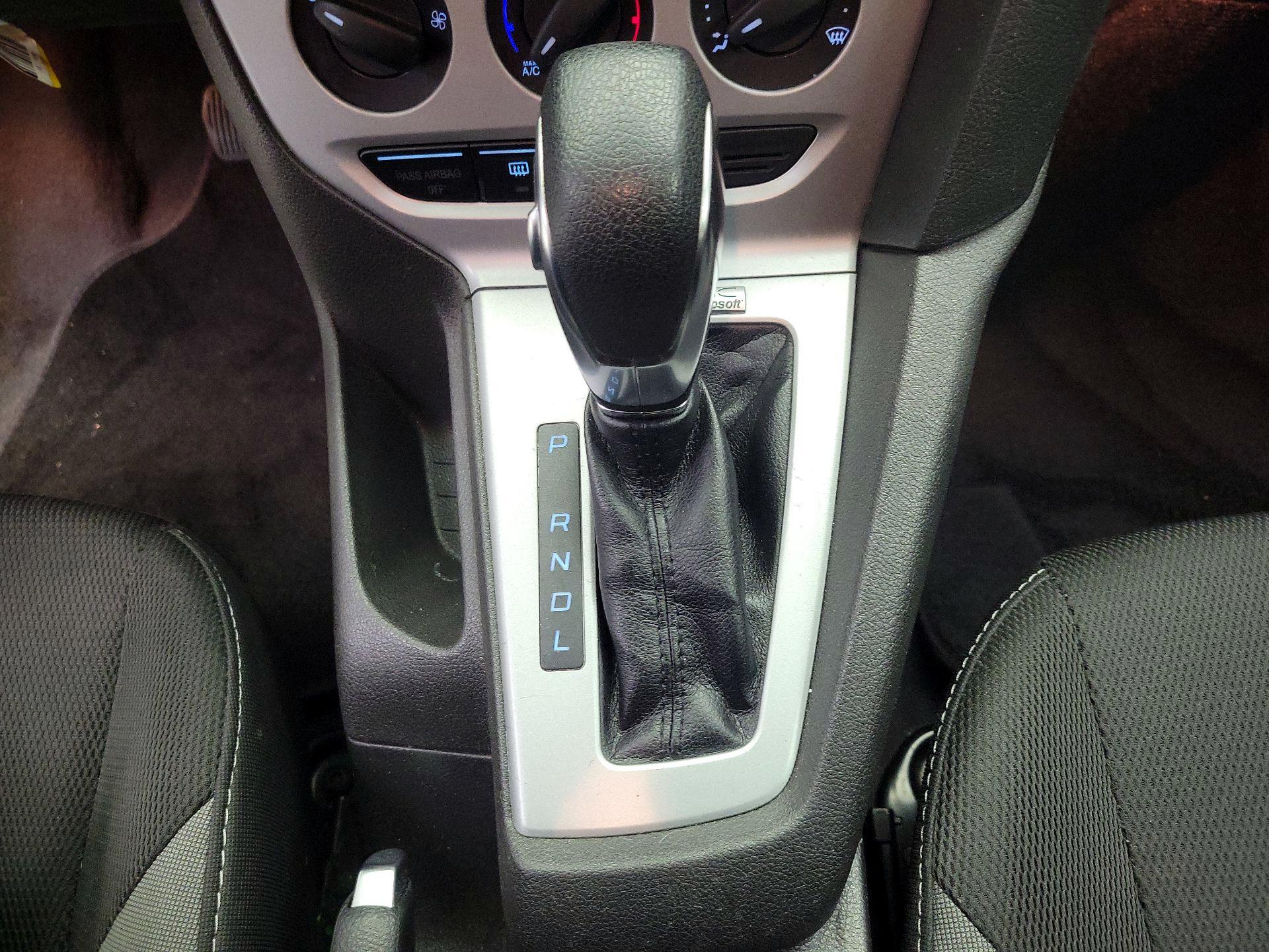 Thumbnail: 2013 Ford Focus - 16