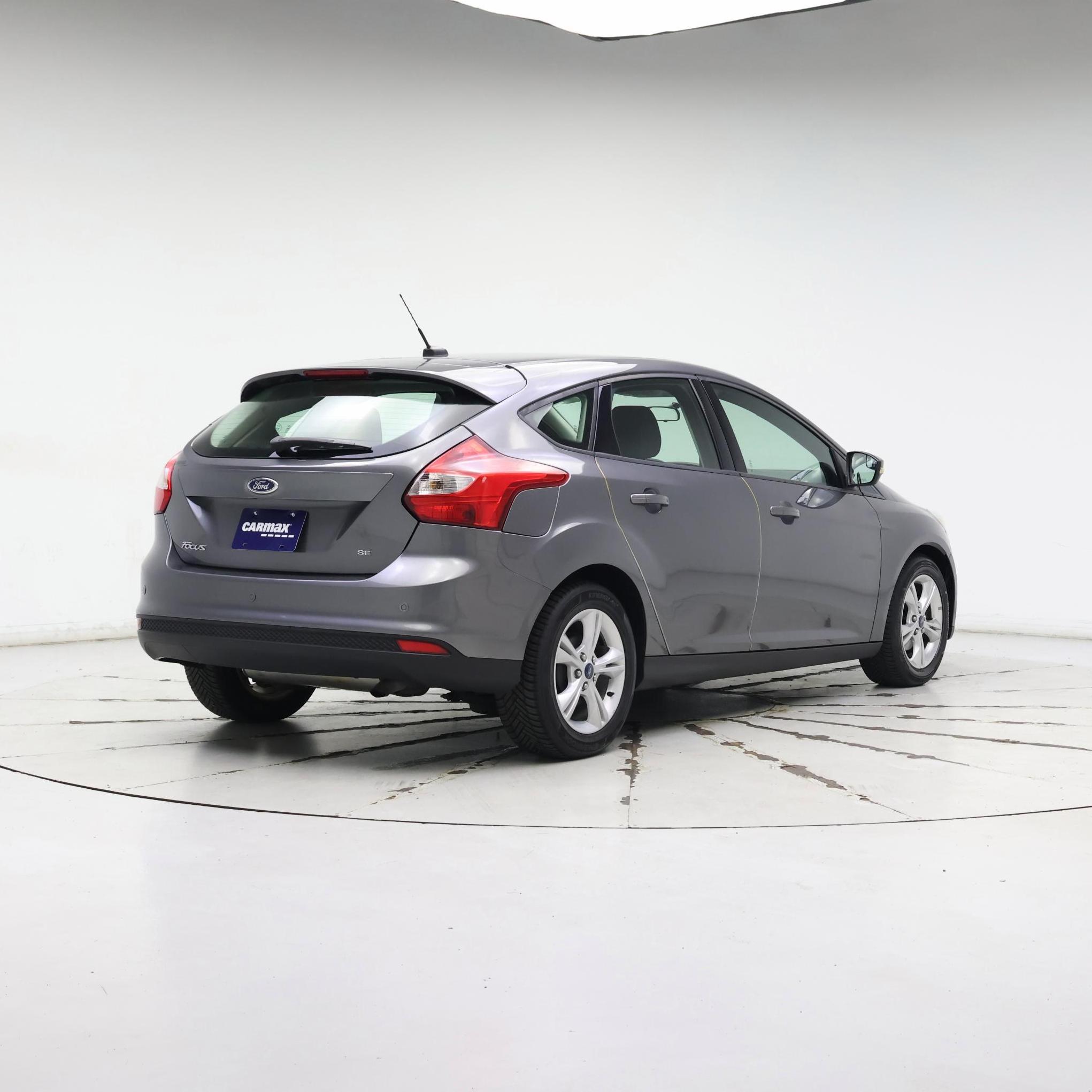 Thumbnail: 2013 Ford Focus - 8