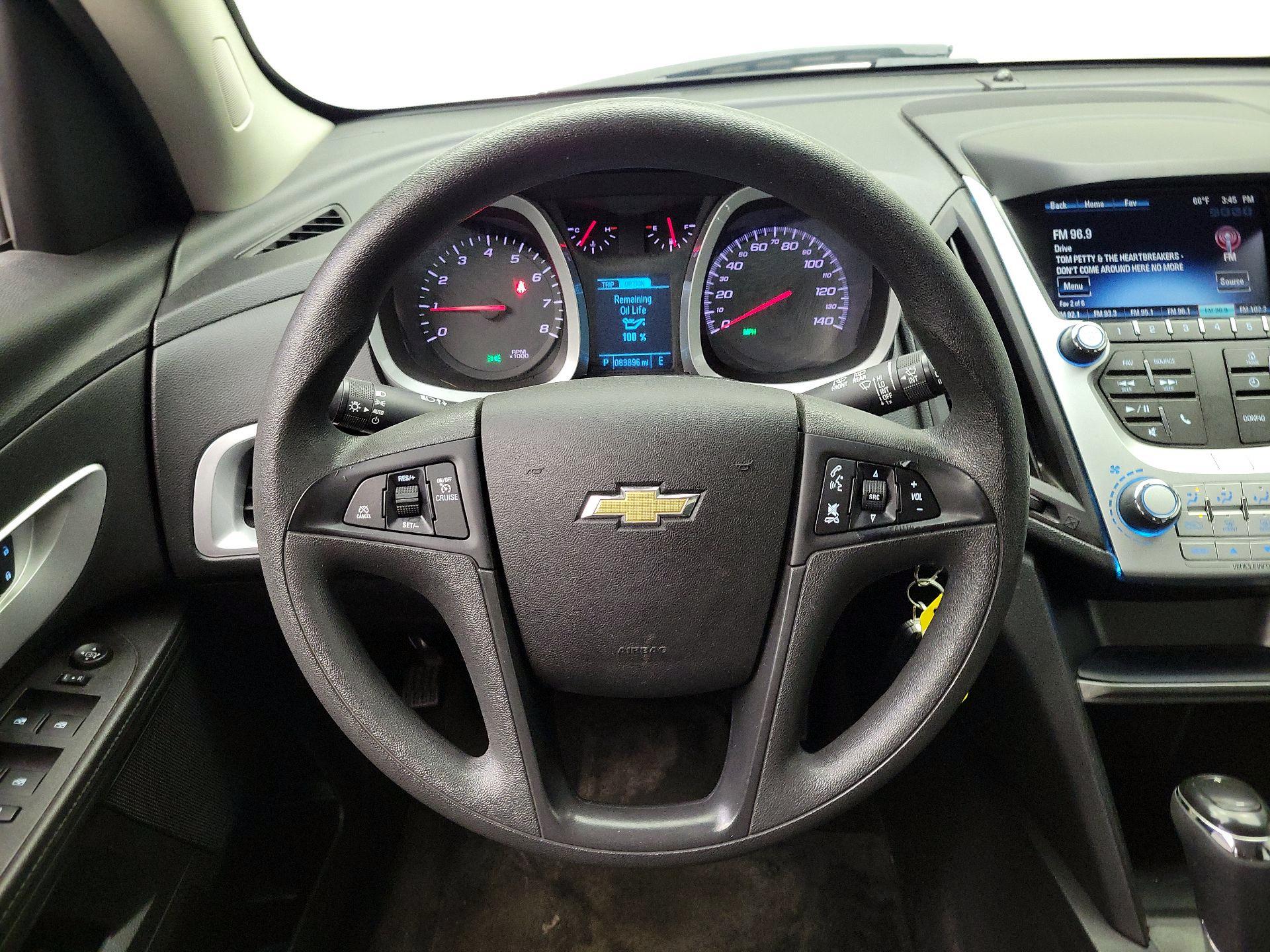 Thumbnail: 2017 Chevrolet Equinox - 10