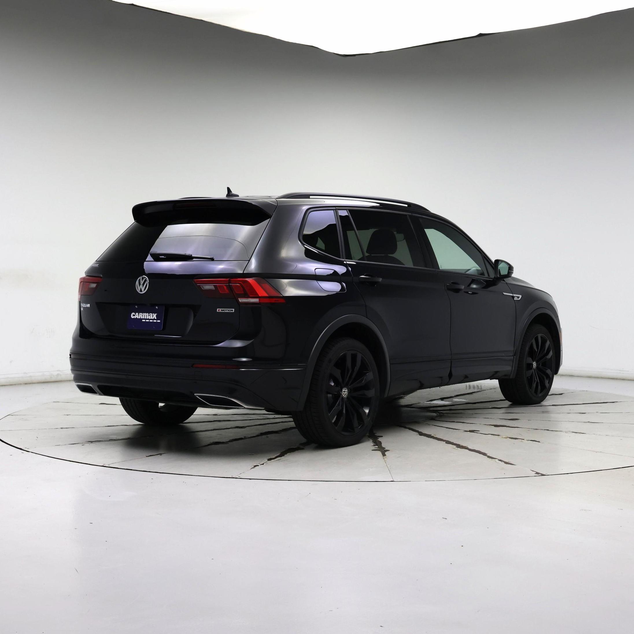 Thumbnail: 2021 Volkswagen Tiguan - 8
