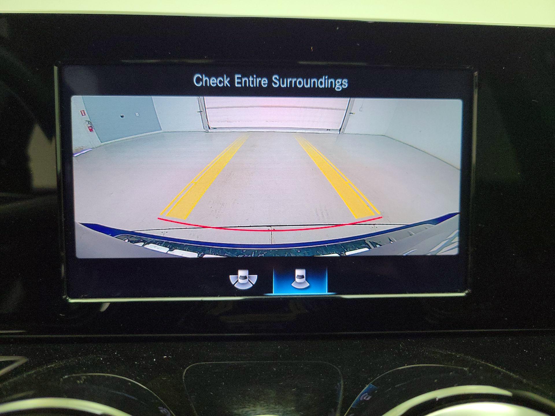 Thumbnail: 2020 Mercedes-Benz GLB - 14