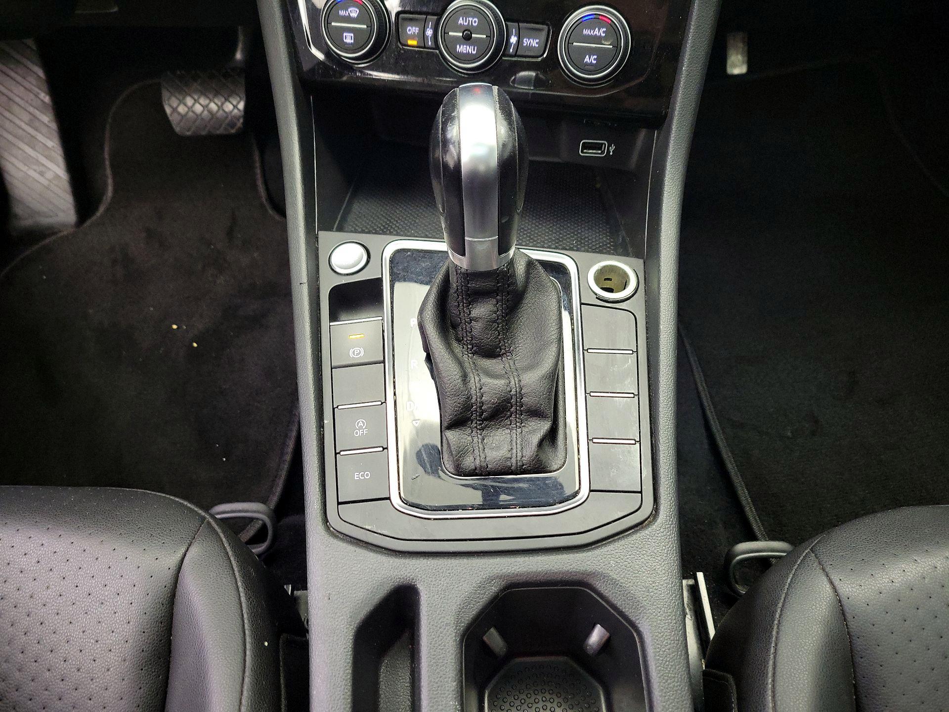 Thumbnail: 2019 Volkswagen Jetta - 17