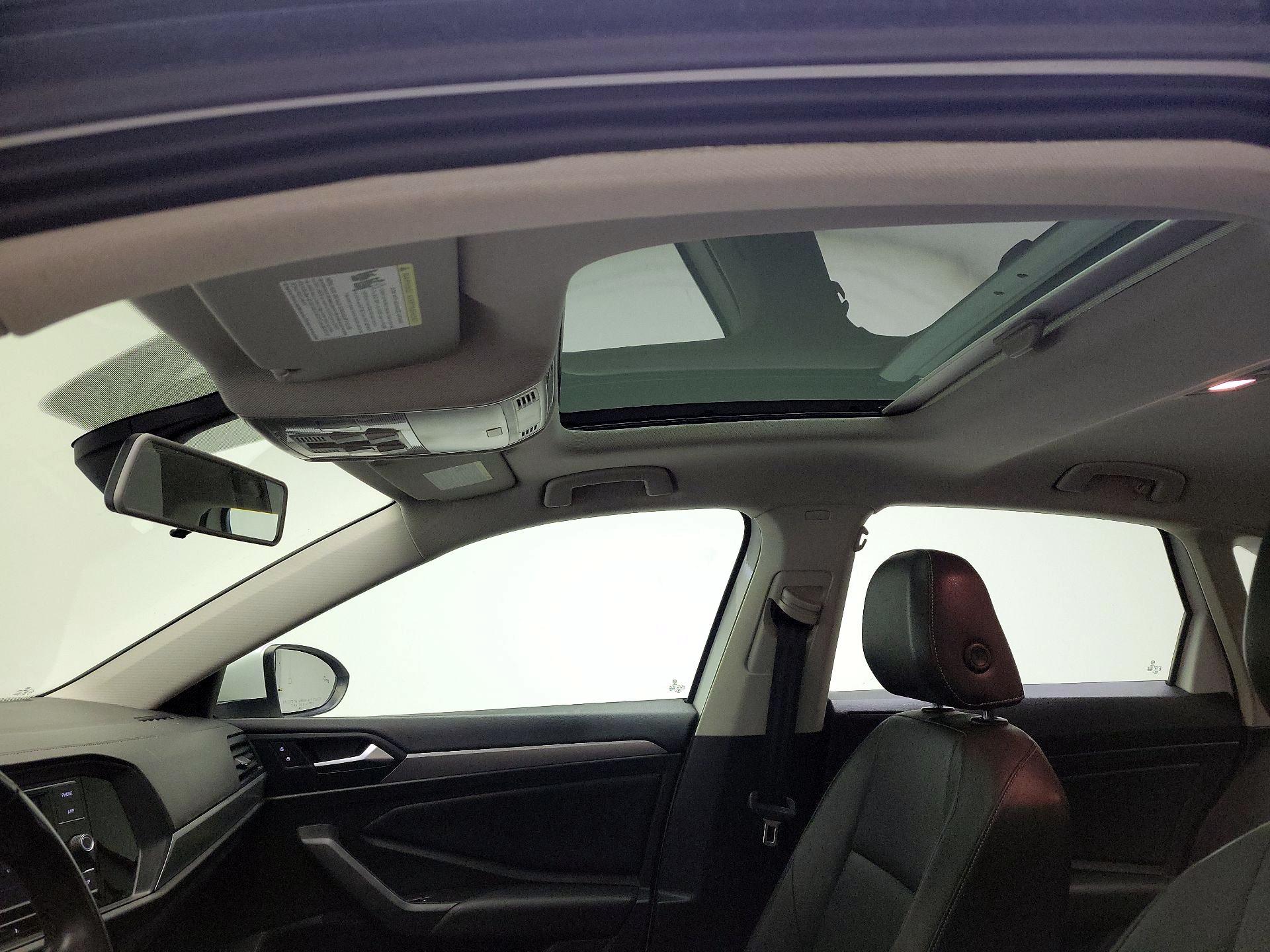 Thumbnail: 2019 Volkswagen Jetta - 19
