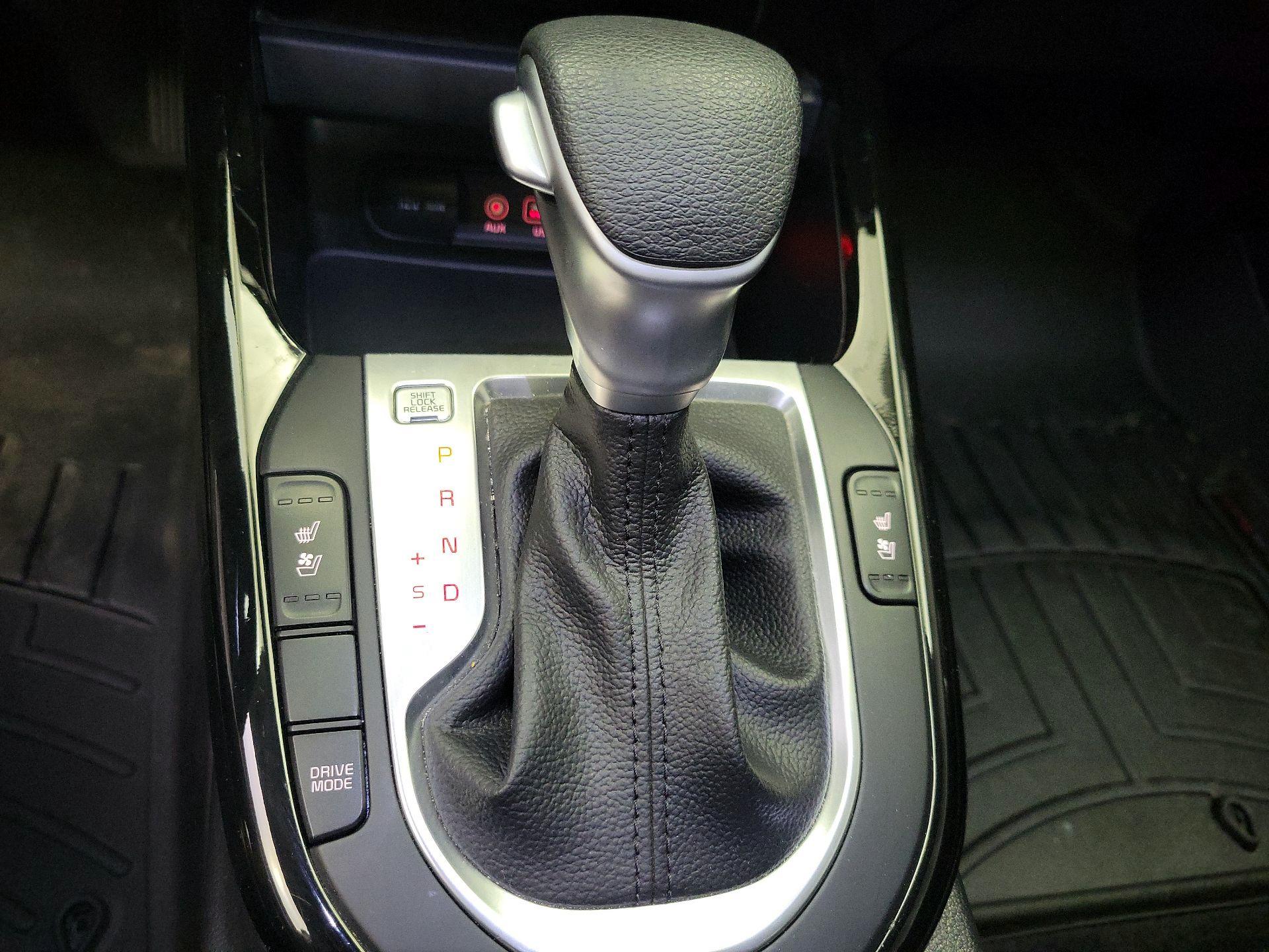 Thumbnail: 2021 Kia Forte - 17