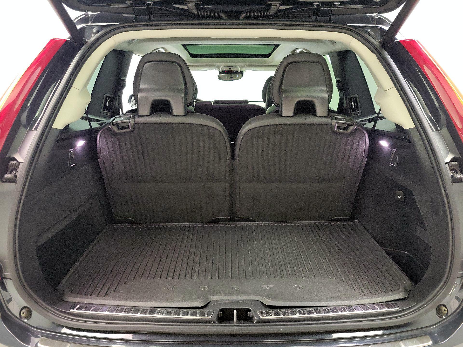 Thumbnail: 2021 Volvo XC90 - 20