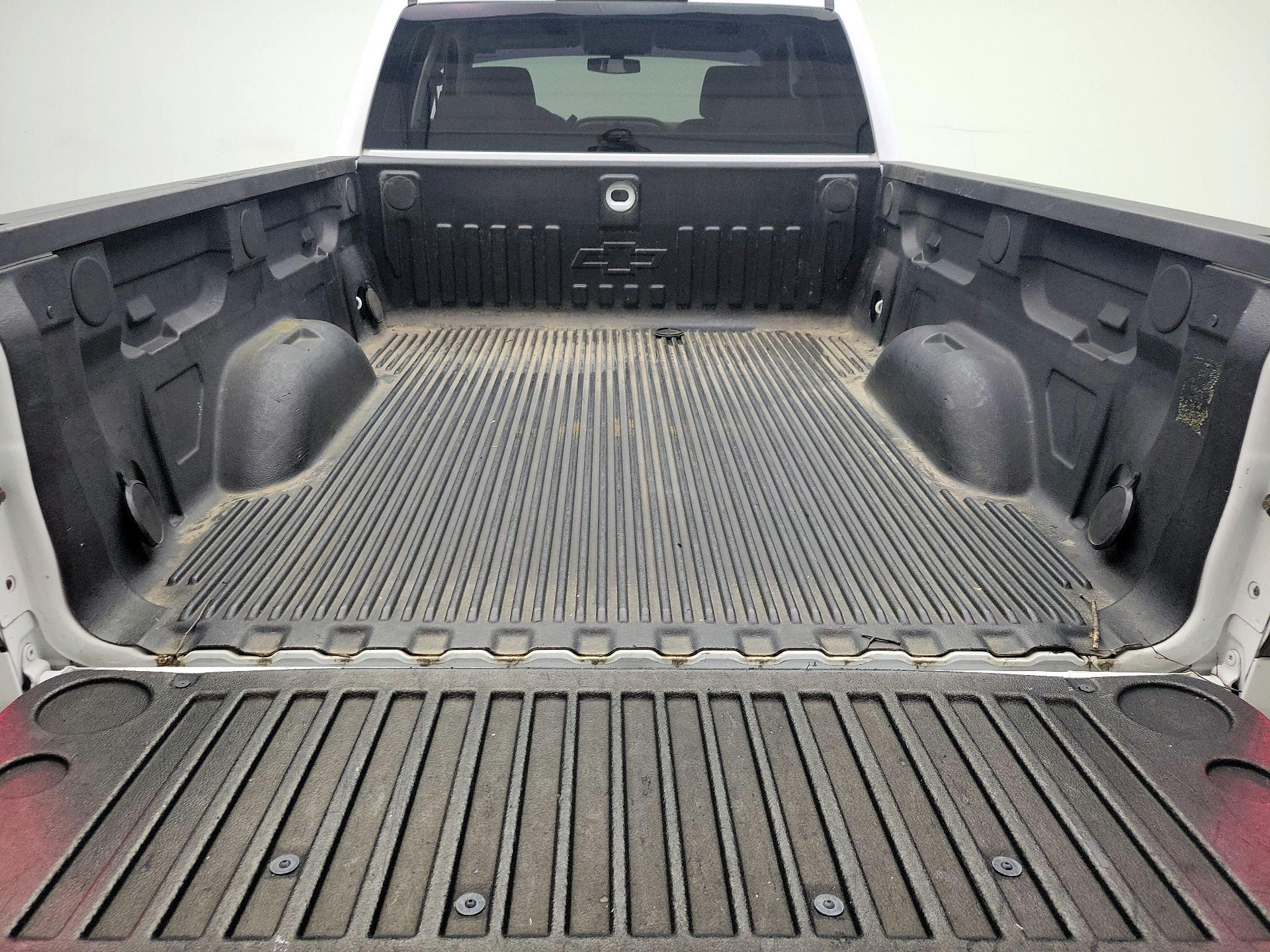 Thumbnail: 2017 Chevrolet Silverado 1500 - 19