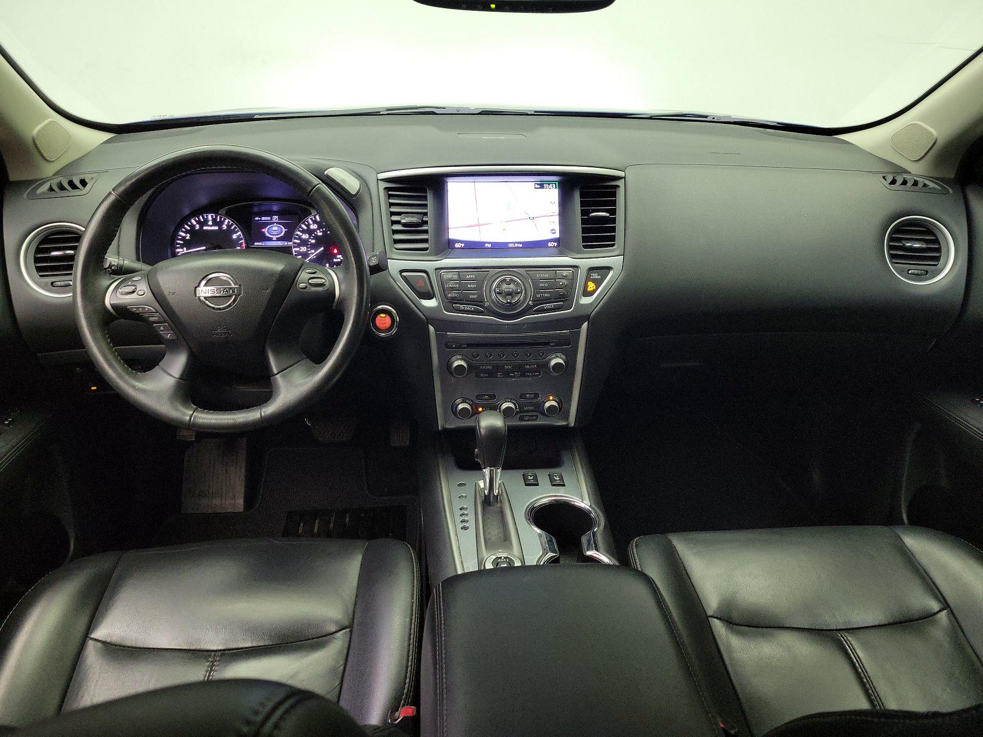 Thumbnail: 2017 Nissan Pathfinder - 9