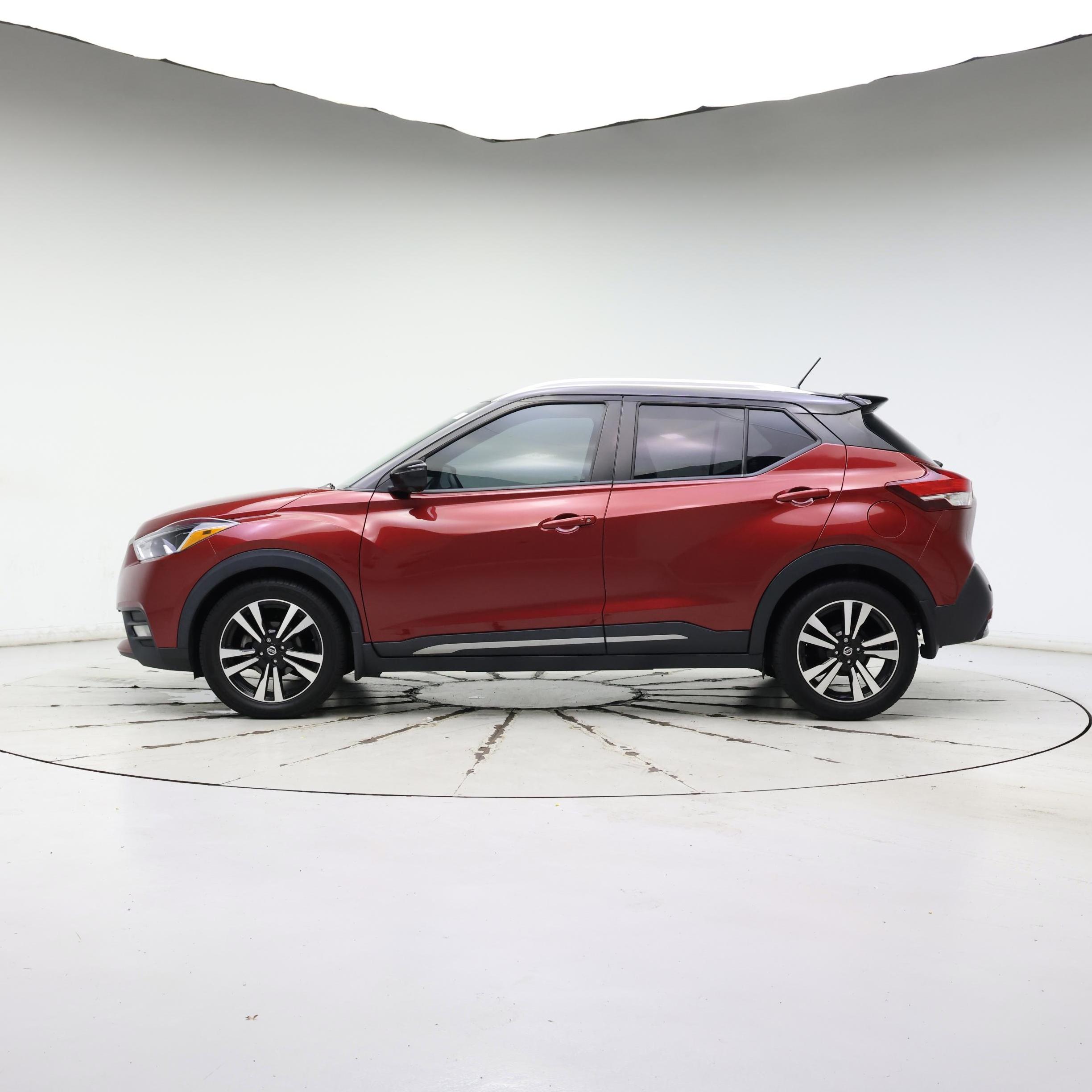 Thumbnail: 2020 Nissan Kicks - 3