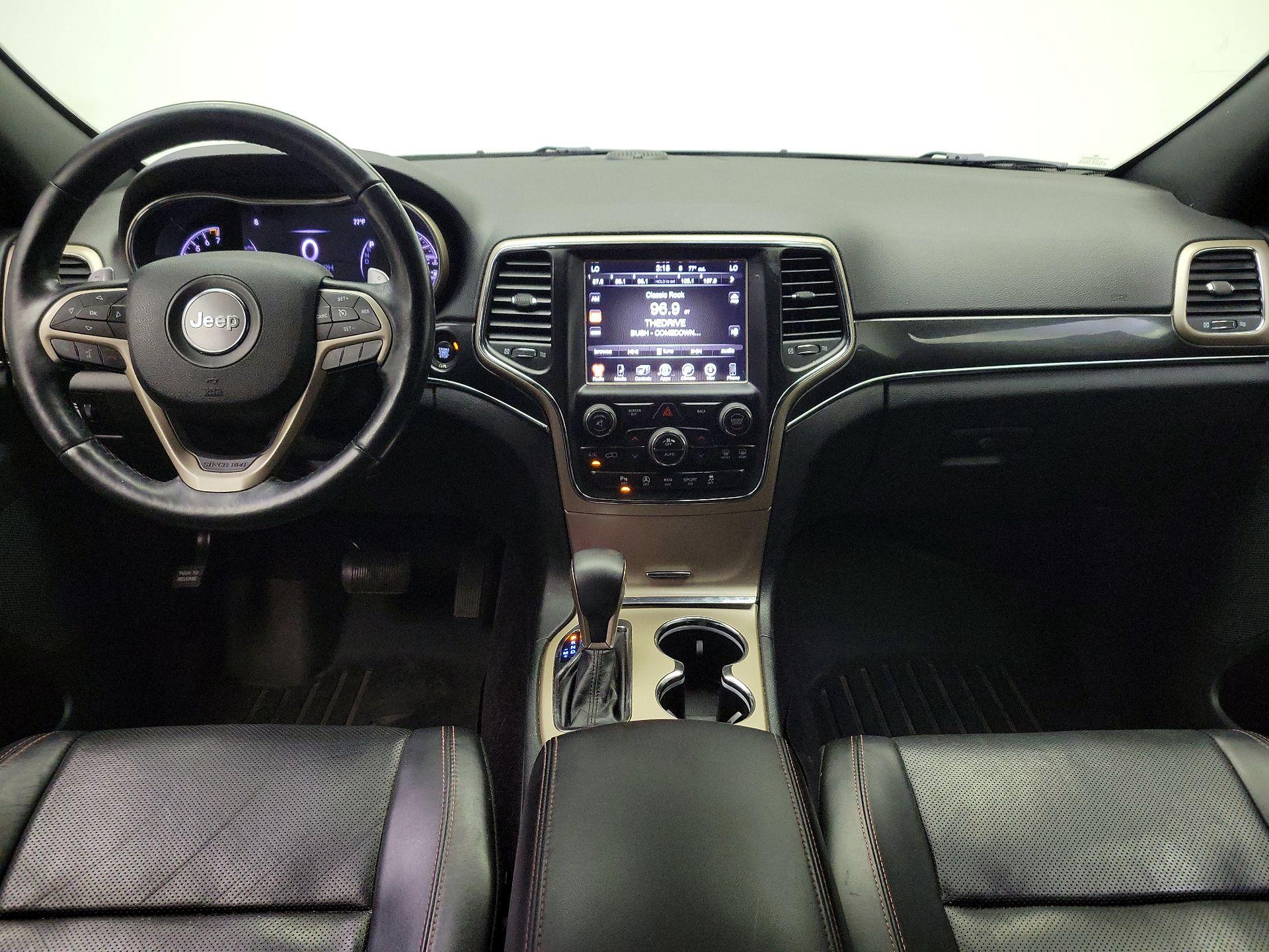 Thumbnail: 2017 Jeep Grand Cherokee - 9