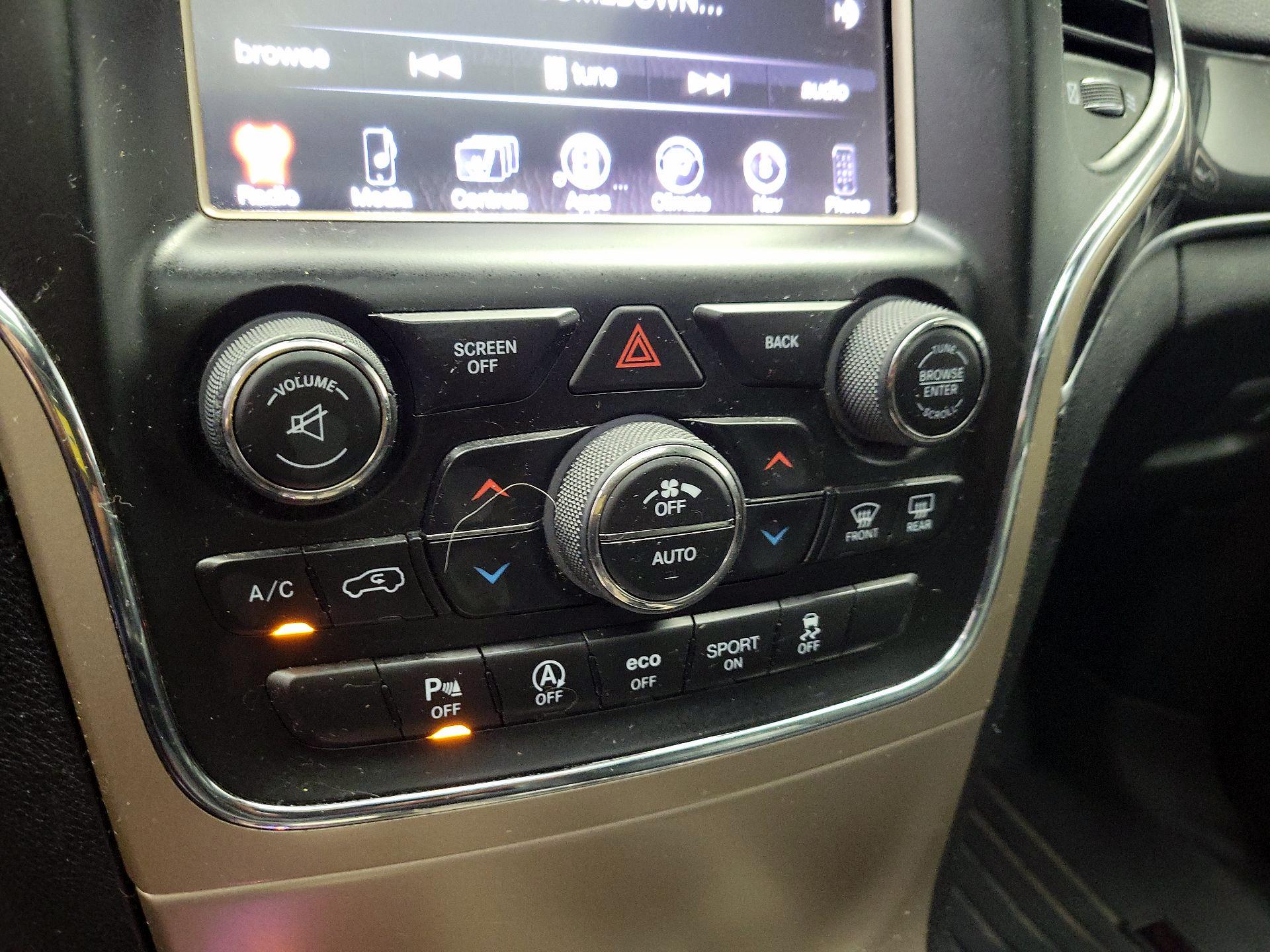 Thumbnail: 2017 Jeep Grand Cherokee - 15