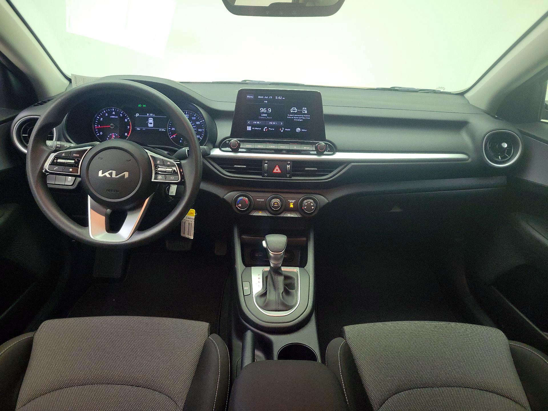 Thumbnail: 2024 Kia Forte - 9