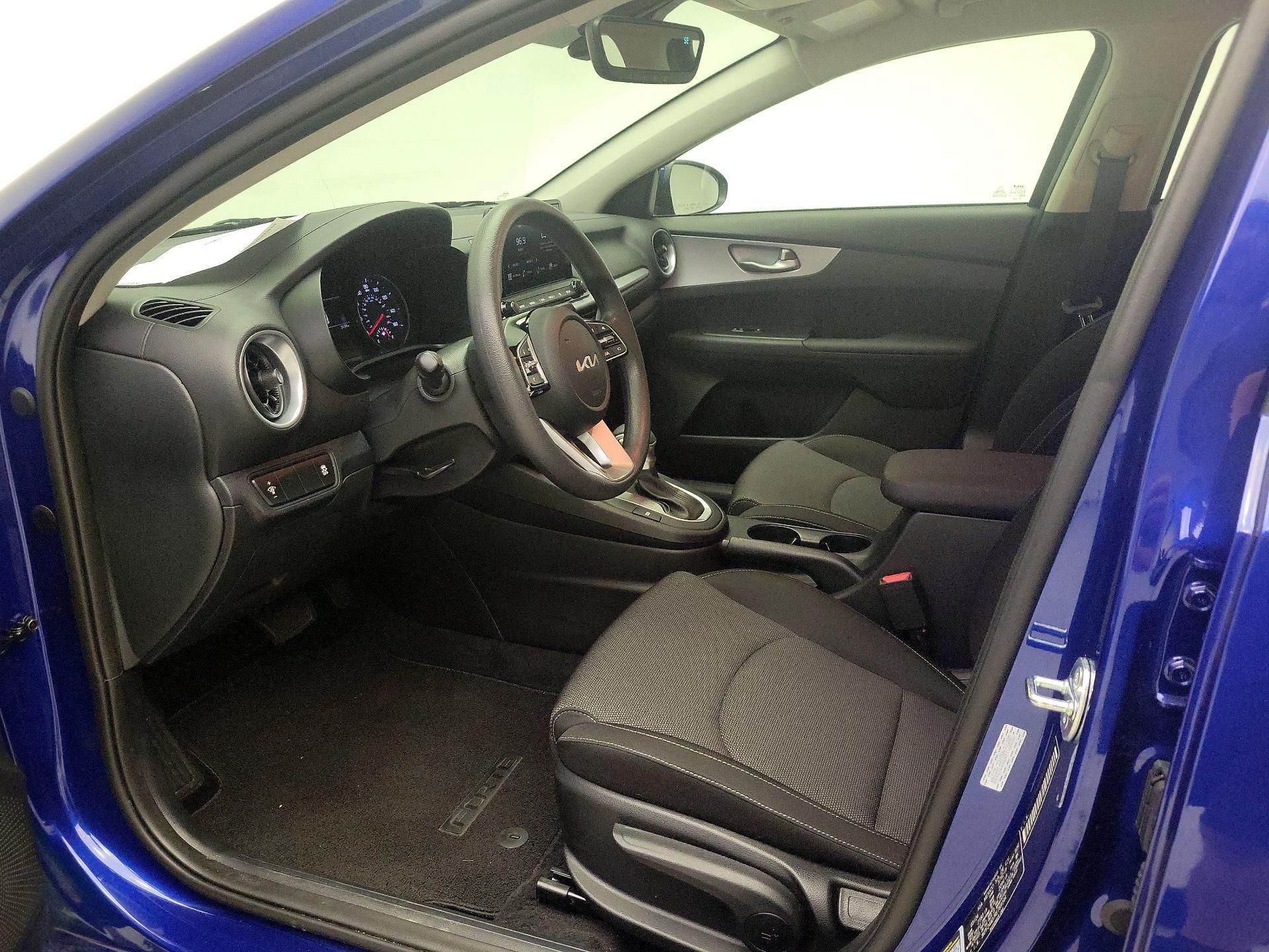 Thumbnail: 2024 Kia Forte - 11