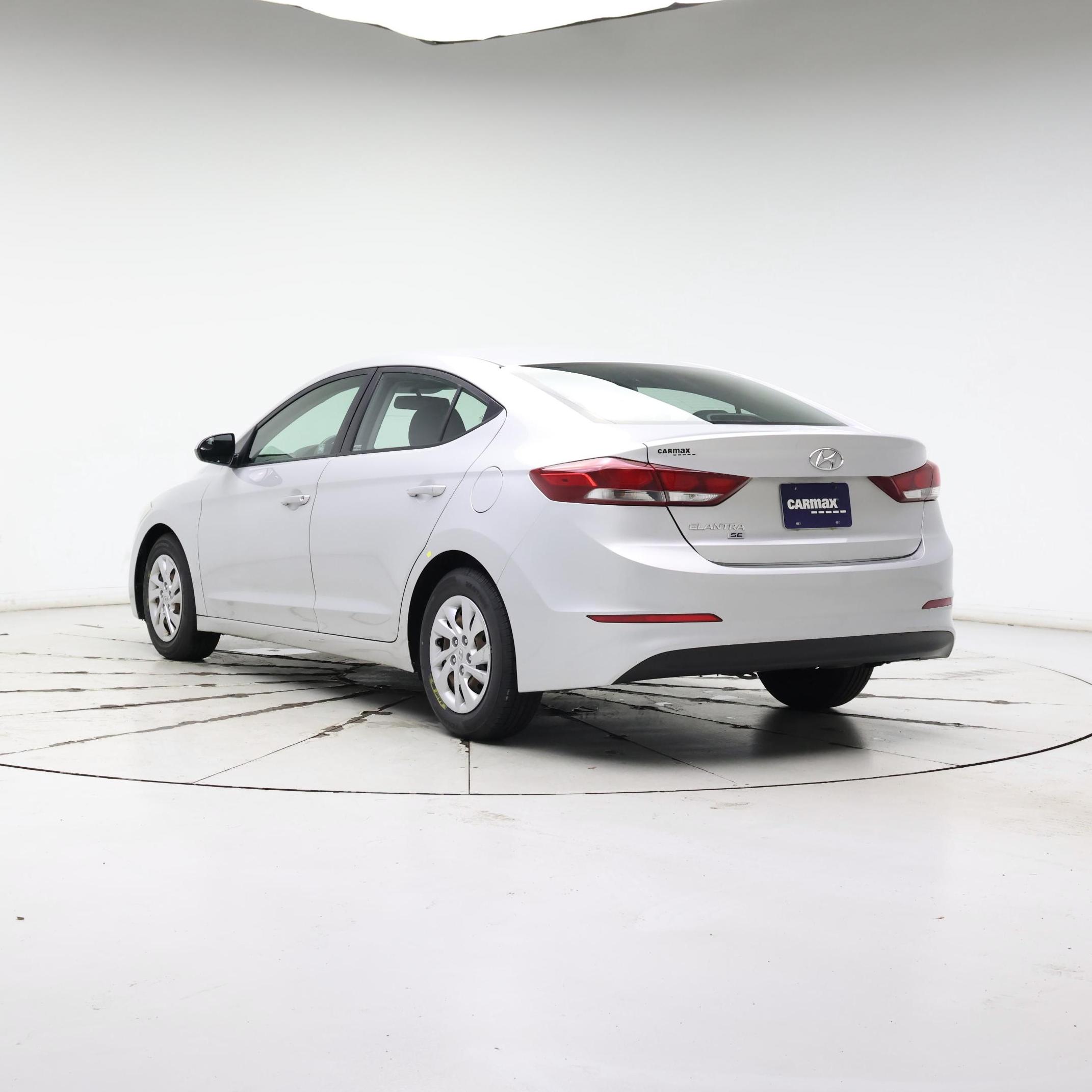 Thumbnail: 2018 Hyundai Elantra - 2