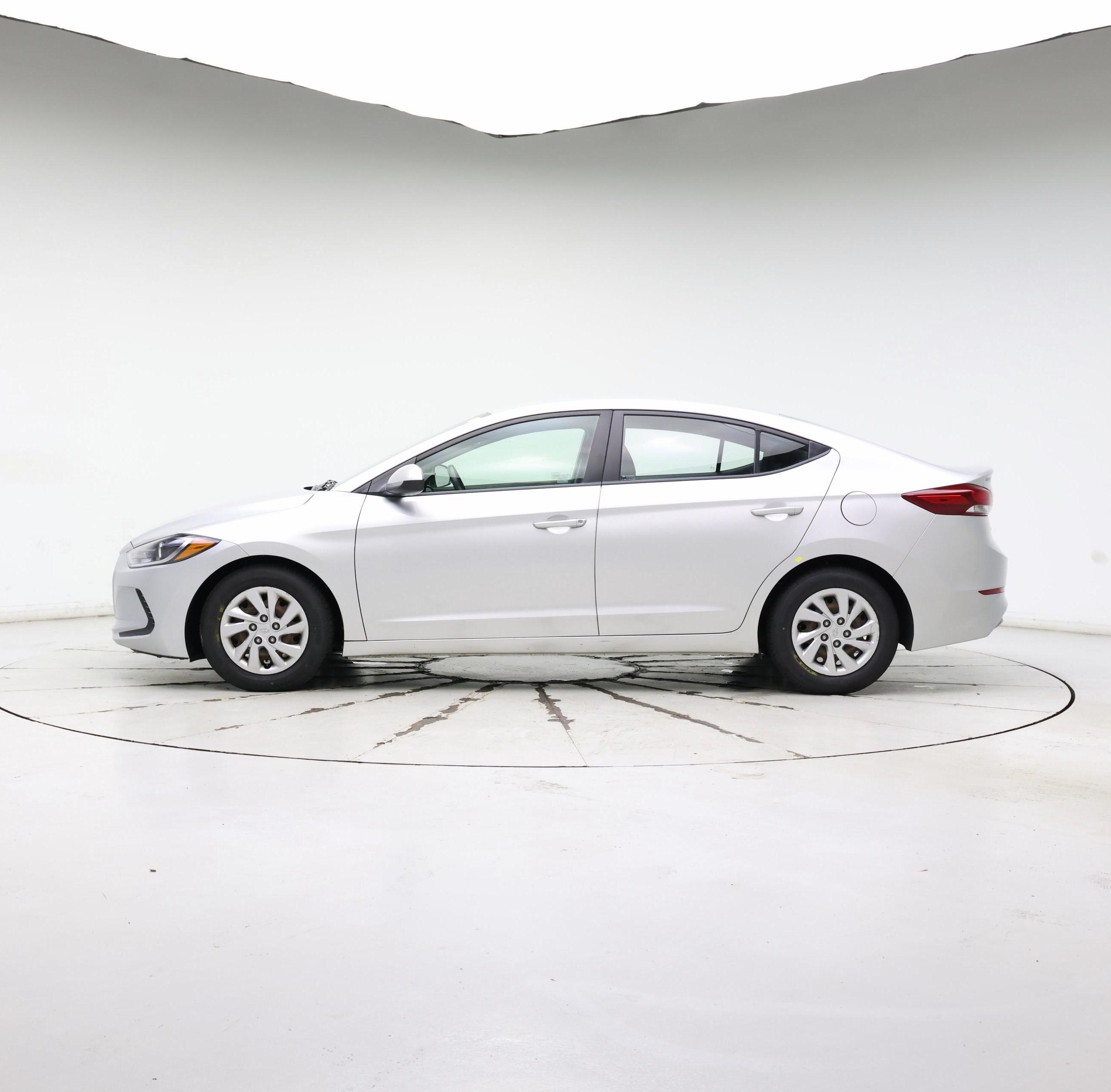 Thumbnail: 2018 Hyundai Elantra - 3