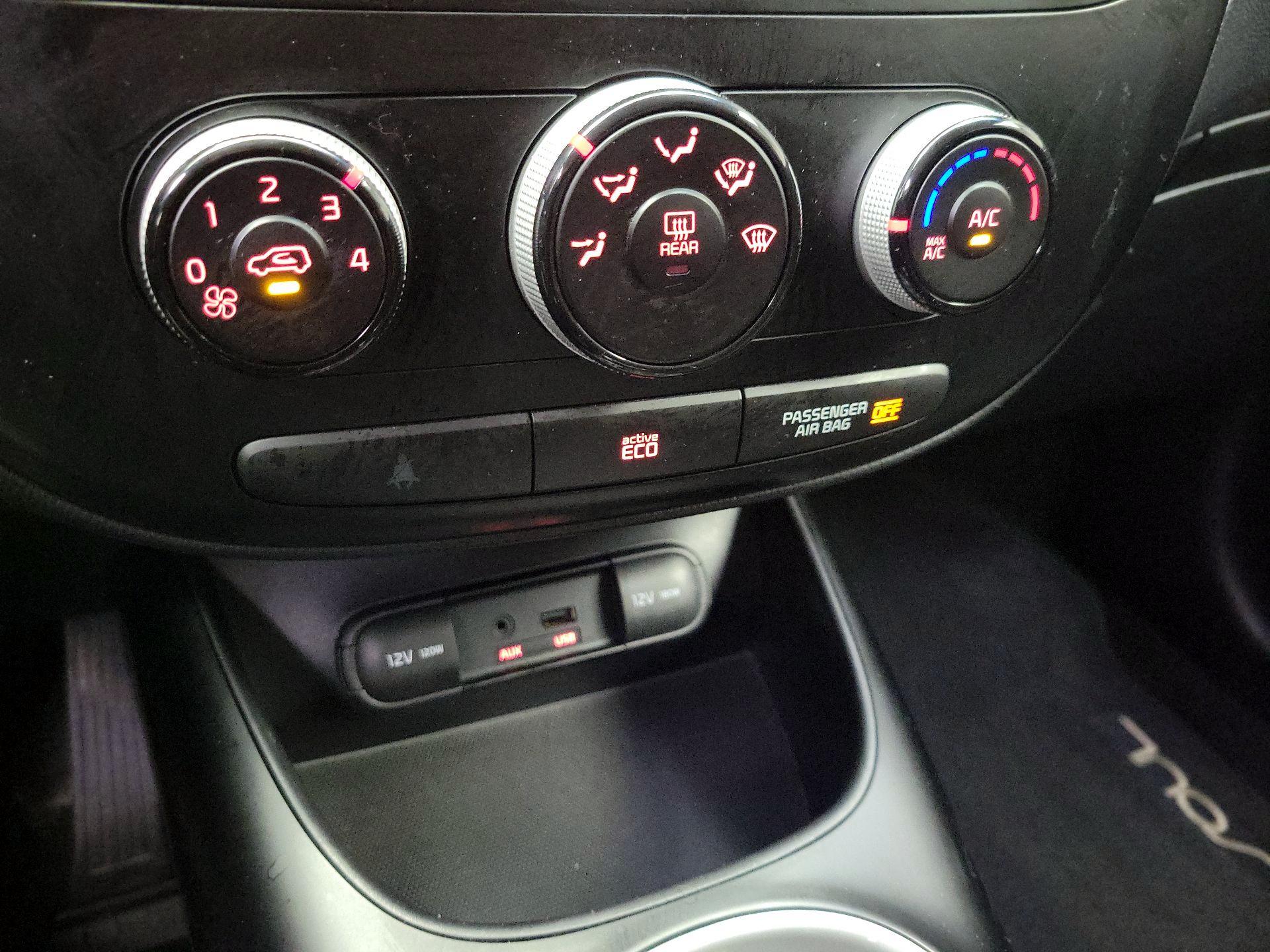 Thumbnail: 2014 Kia Soul - 15