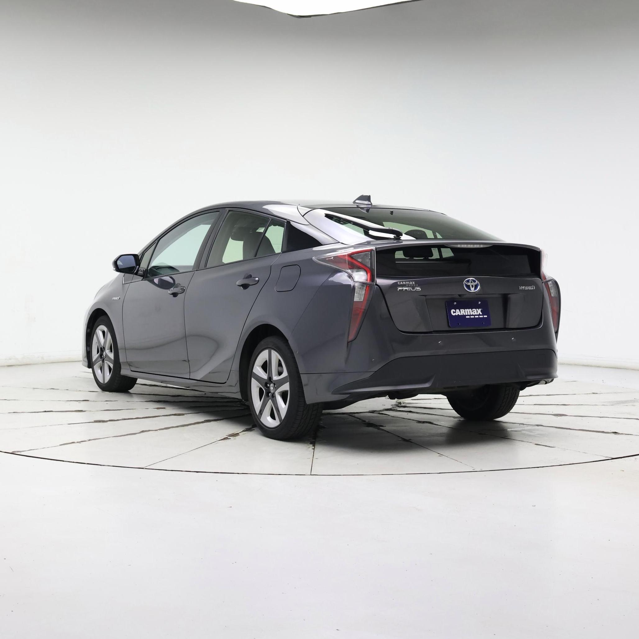 Thumbnail: 2016 Toyota Prius - 2