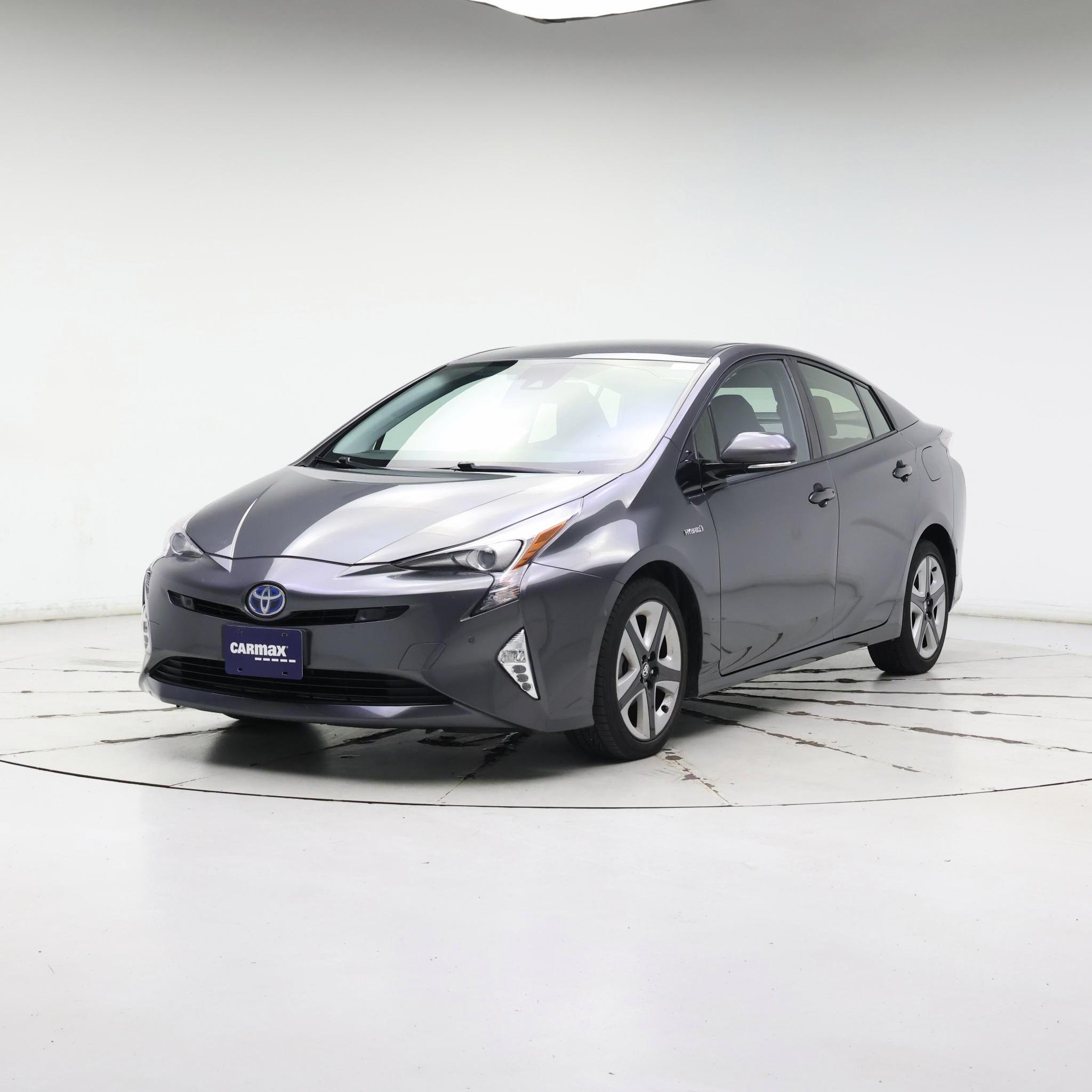 Thumbnail: 2016 Toyota Prius - 4