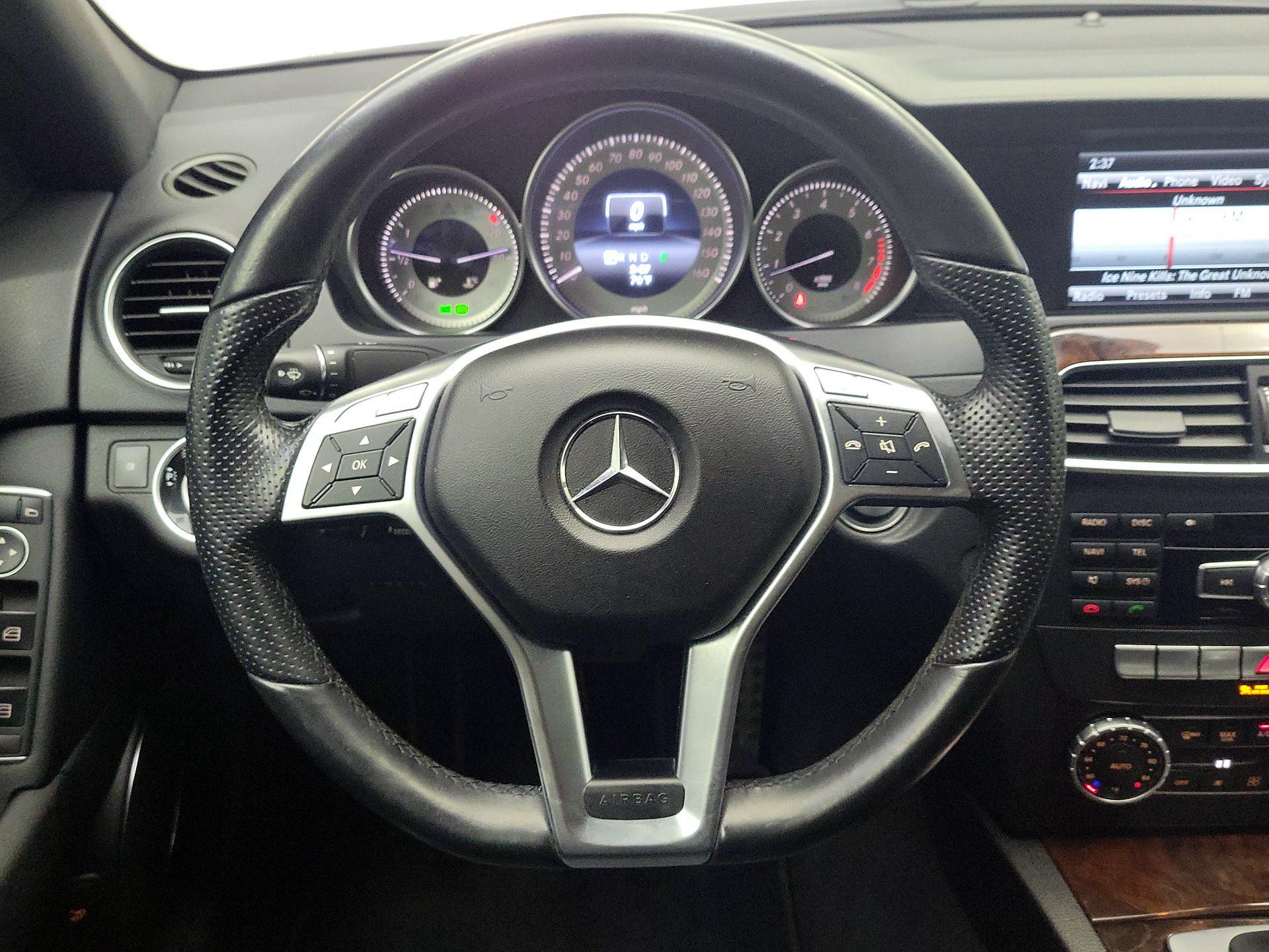 Thumbnail: 2014 Mercedes-Benz C-Class - 10