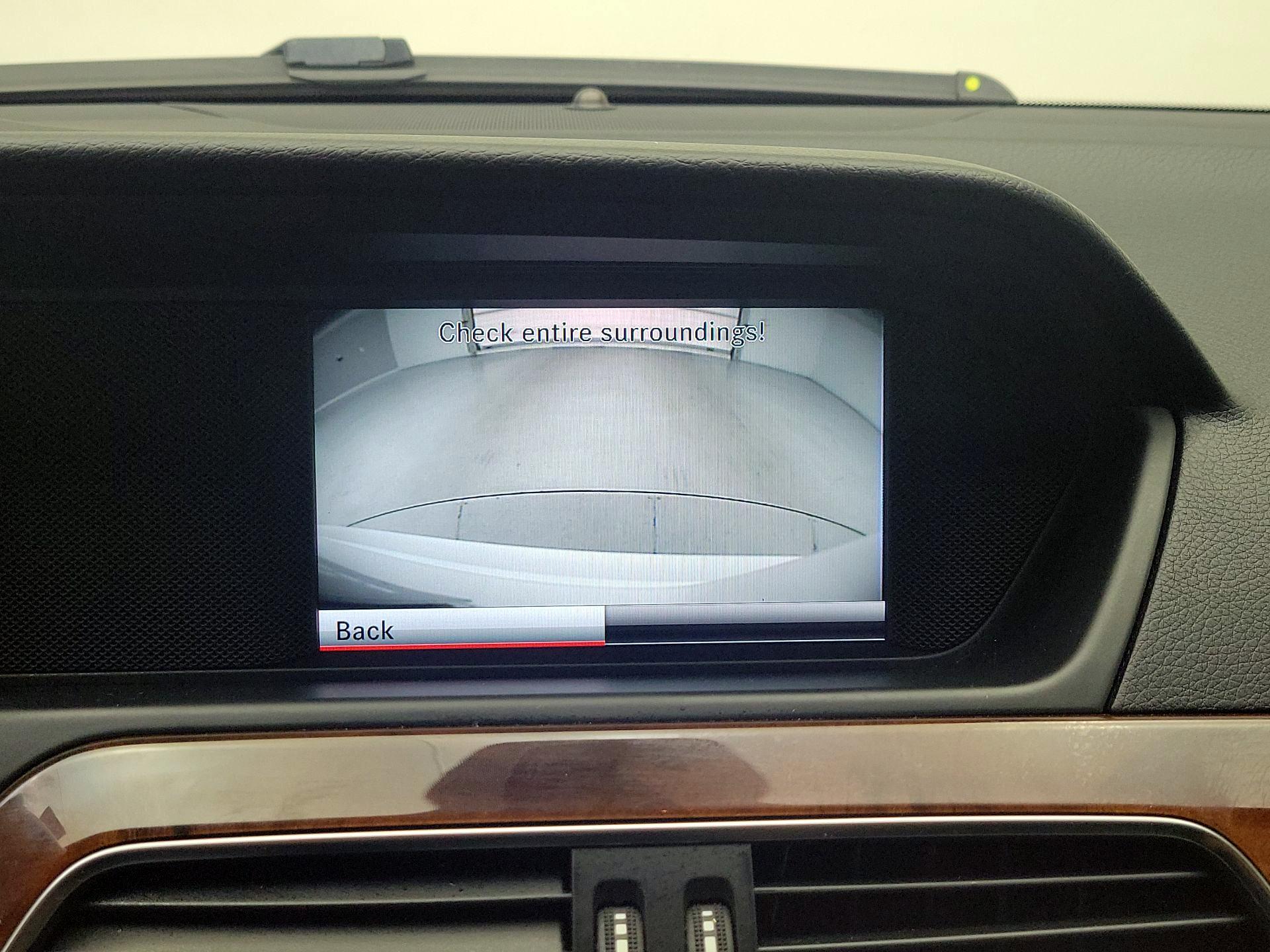 Thumbnail: 2014 Mercedes-Benz C-Class - 15