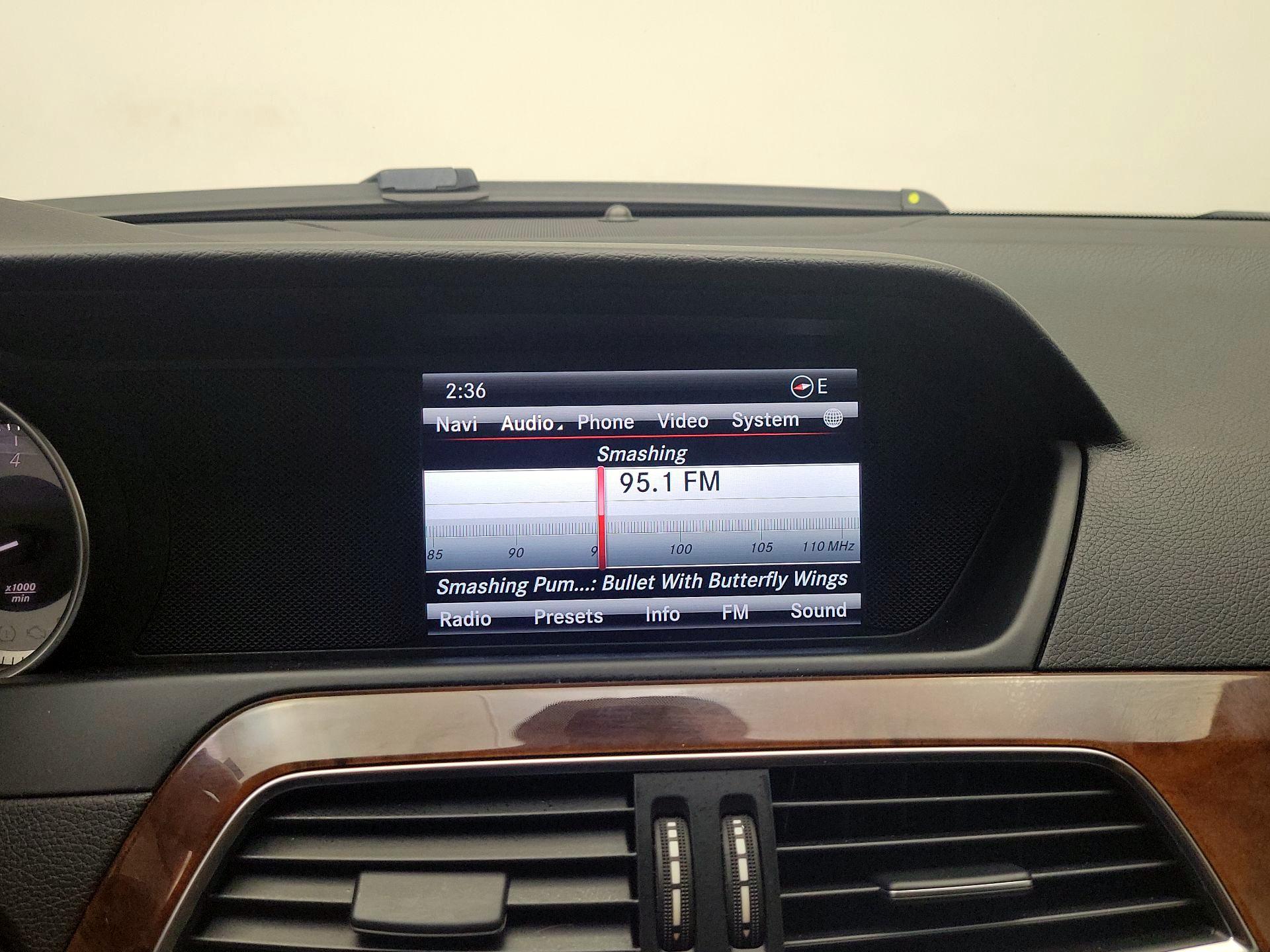 Thumbnail: 2014 Mercedes-Benz C-Class - 16