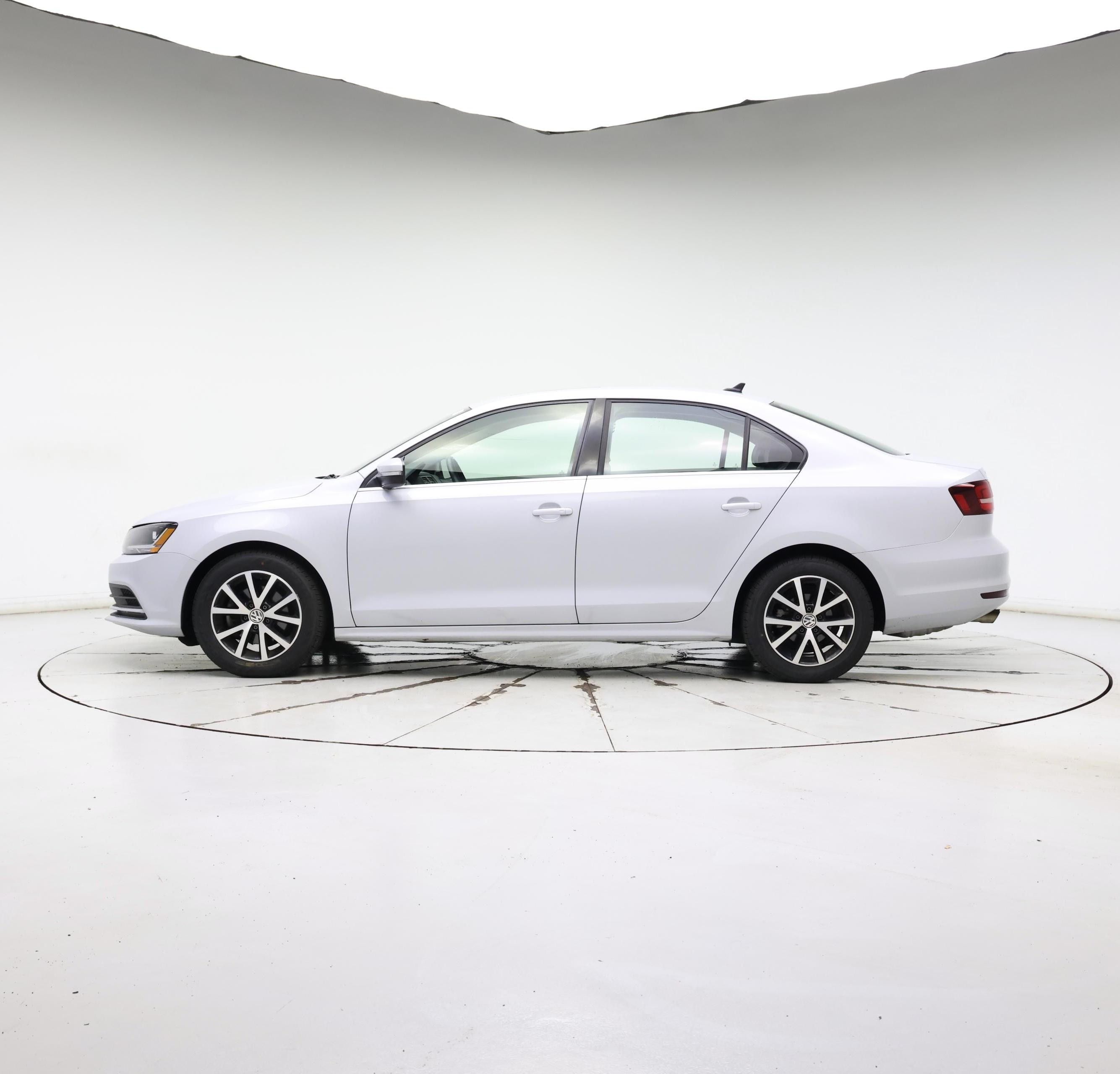 Thumbnail: 2017 Volkswagen Jetta - 3