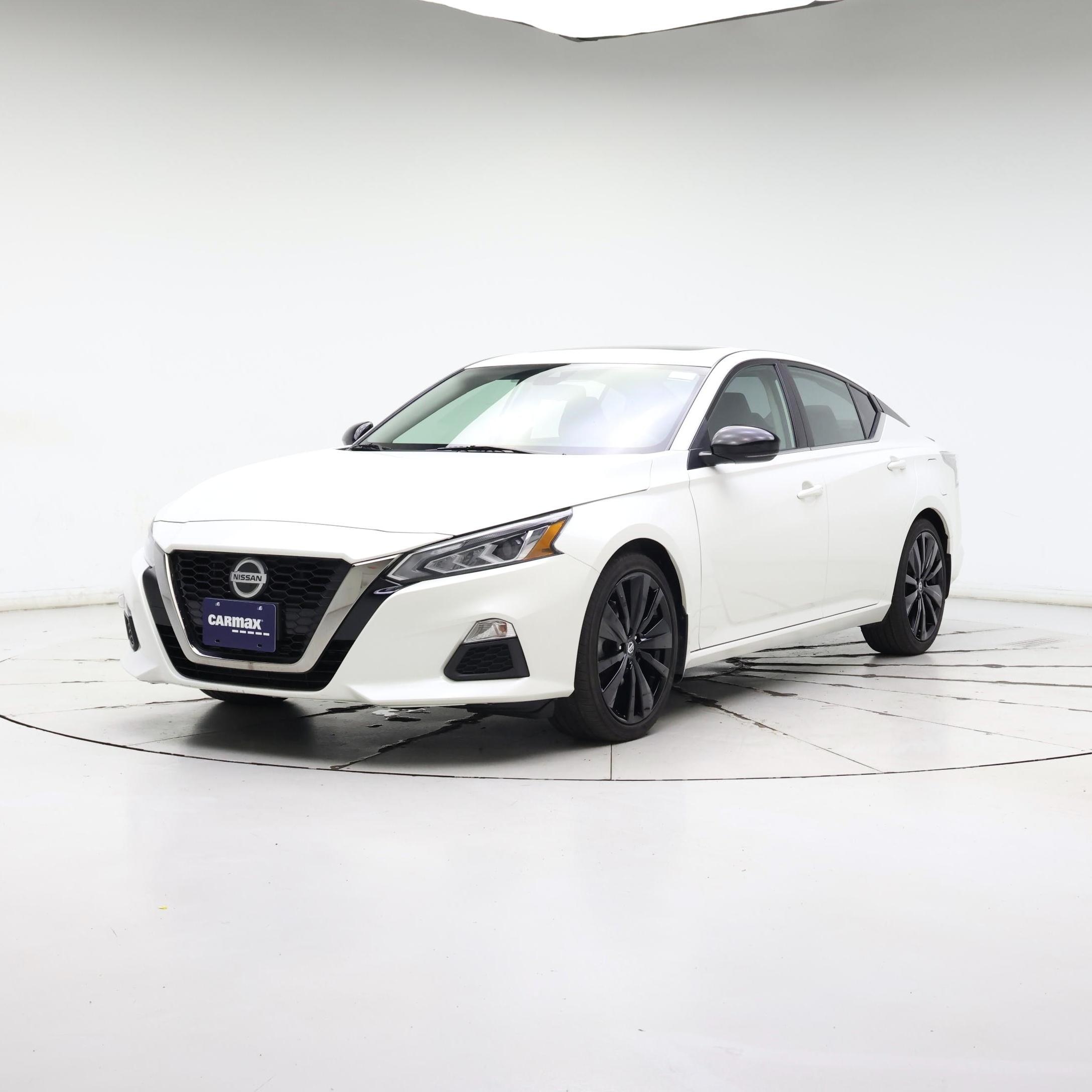 Thumbnail: 2020 Nissan Altima - 4