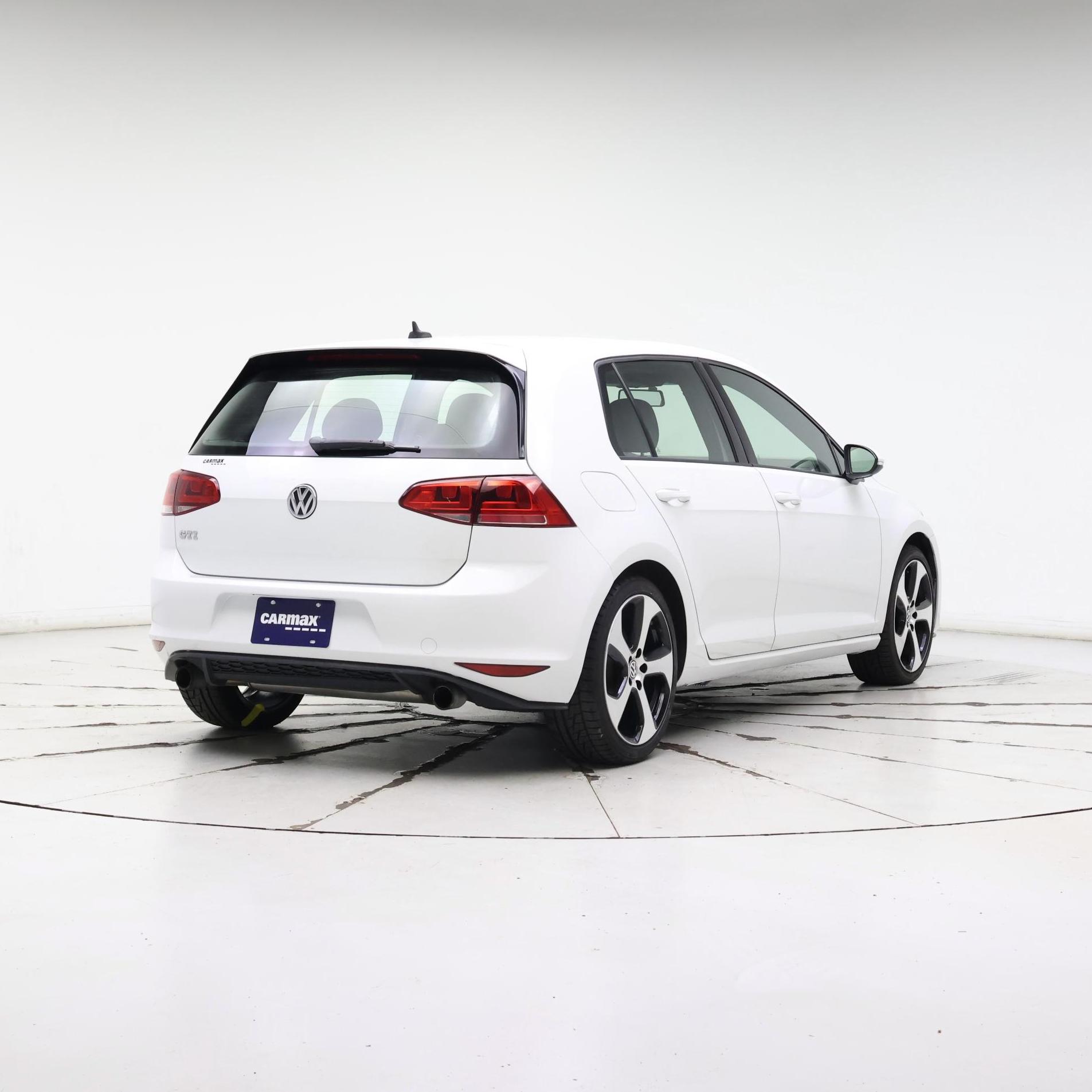Thumbnail: 2017 Volkswagen Golf - 8