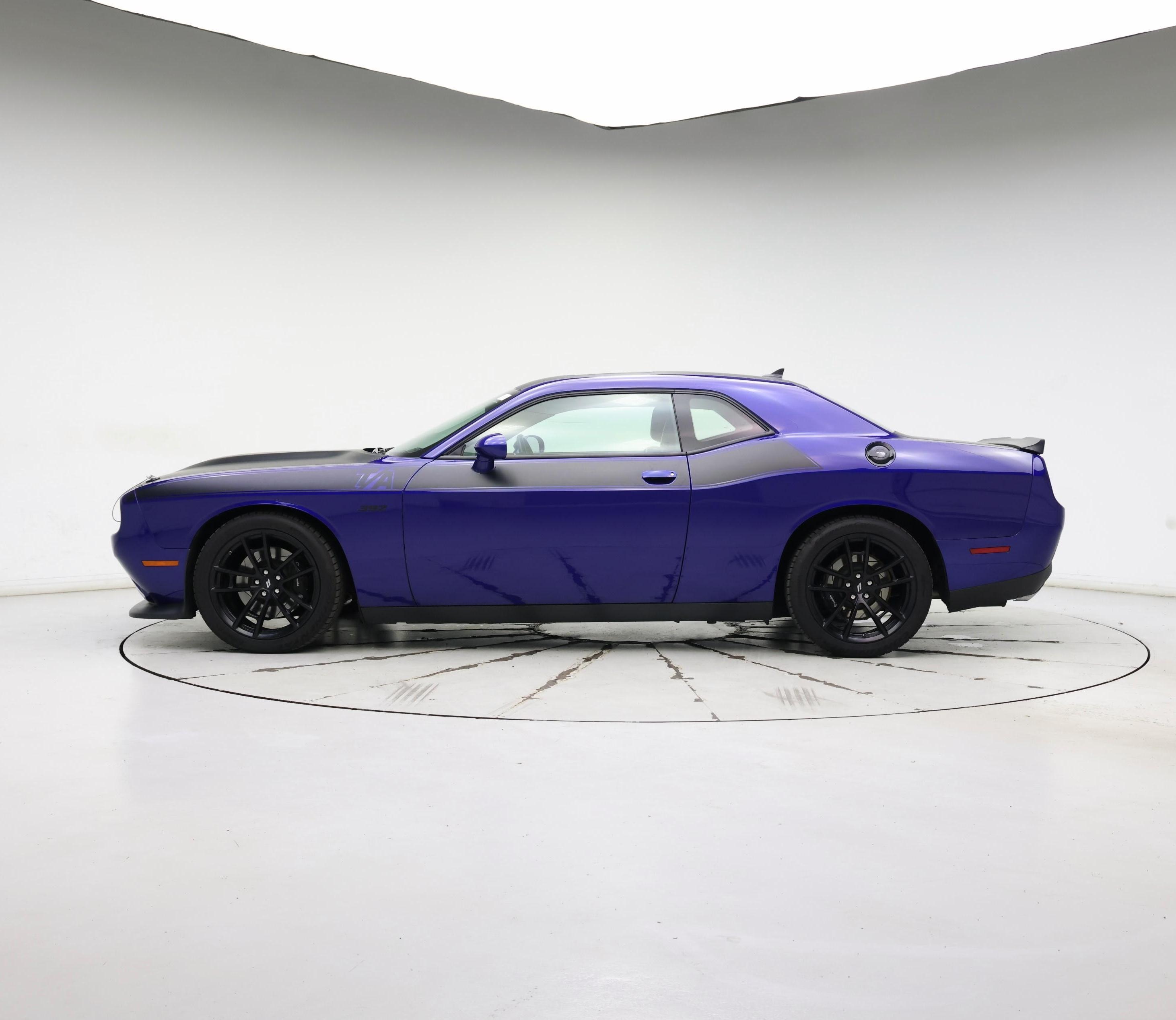 Thumbnail: 2020 Dodge Challenger - 3