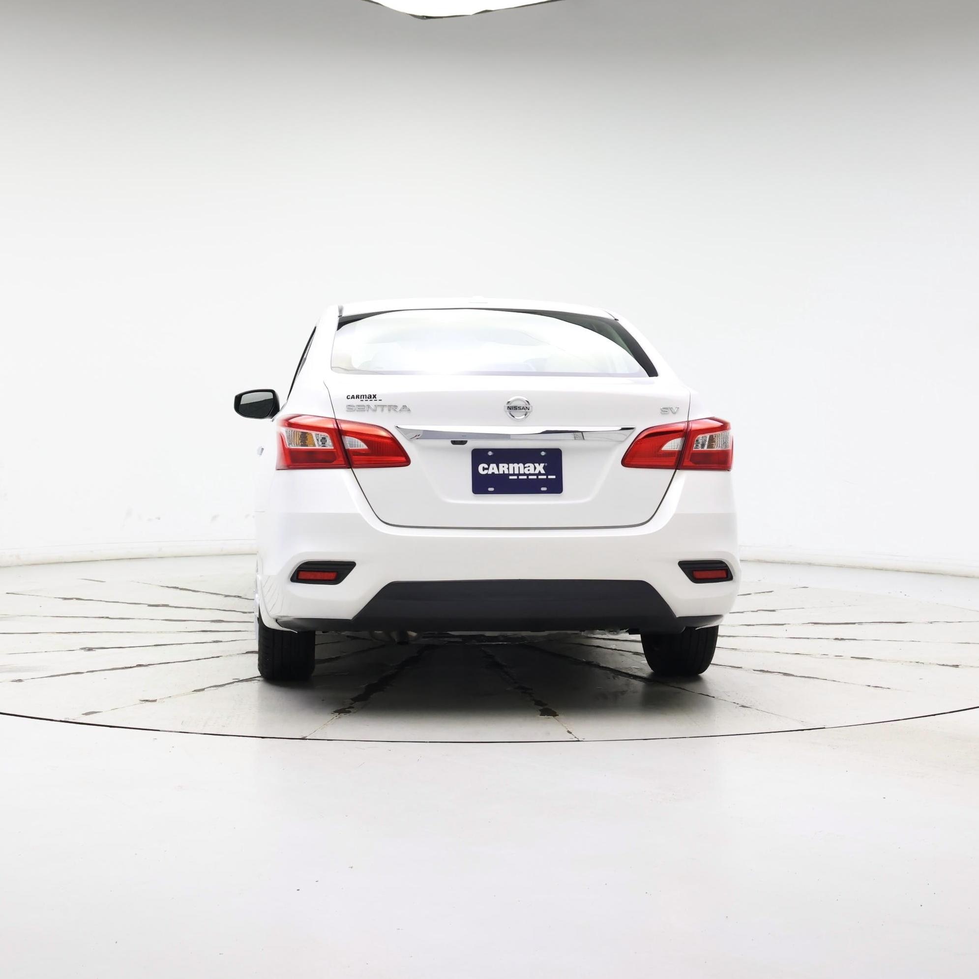 Thumbnail: 2016 Nissan Sentra - 6