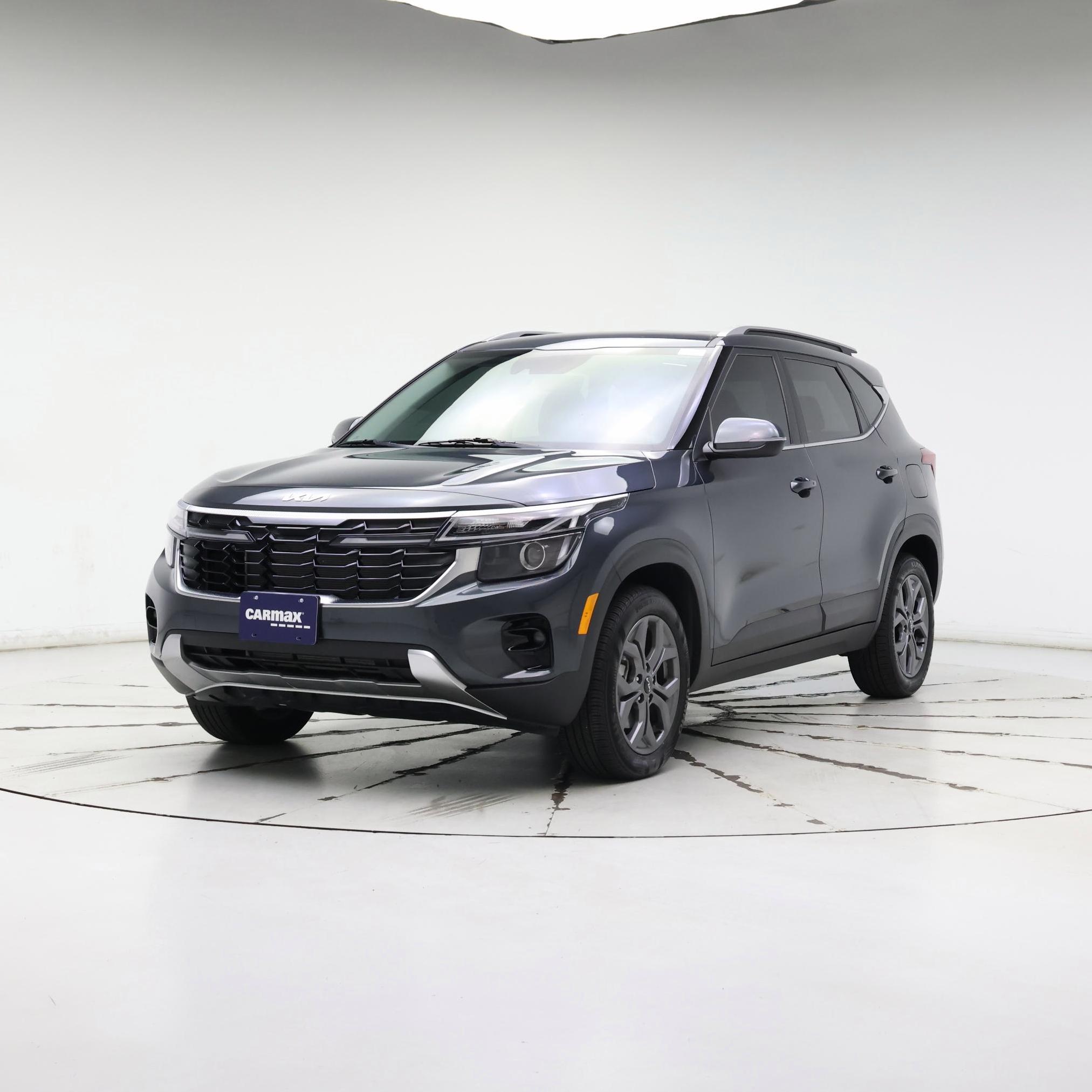 Thumbnail: 2024 Kia Seltos - 4
