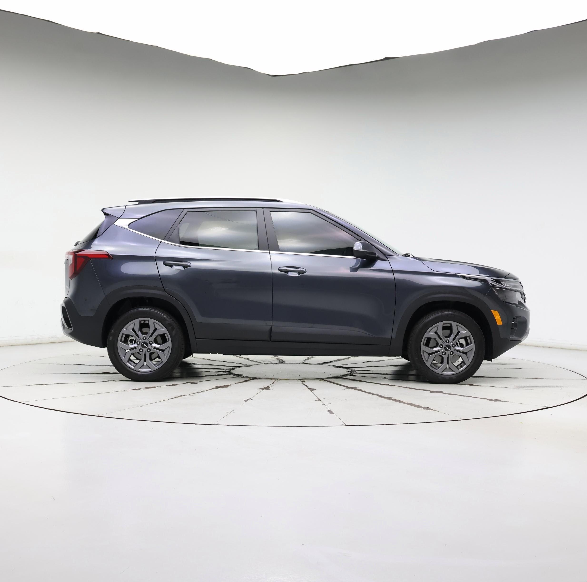 Thumbnail: 2024 Kia Seltos - 7