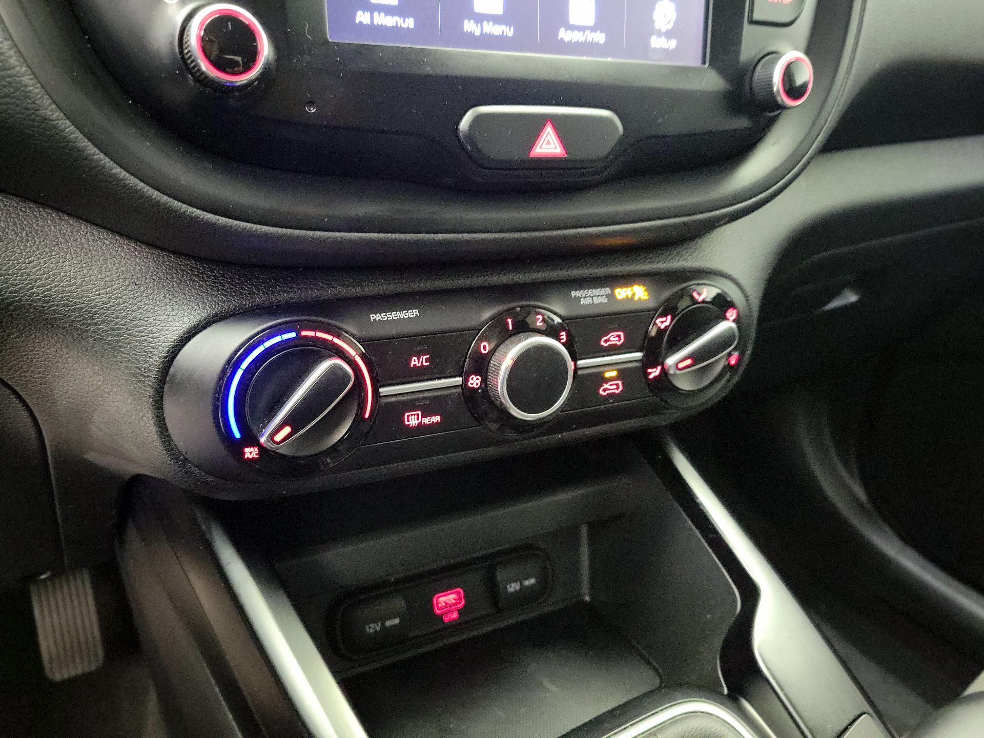 Thumbnail: 2020 Kia Soul - 16