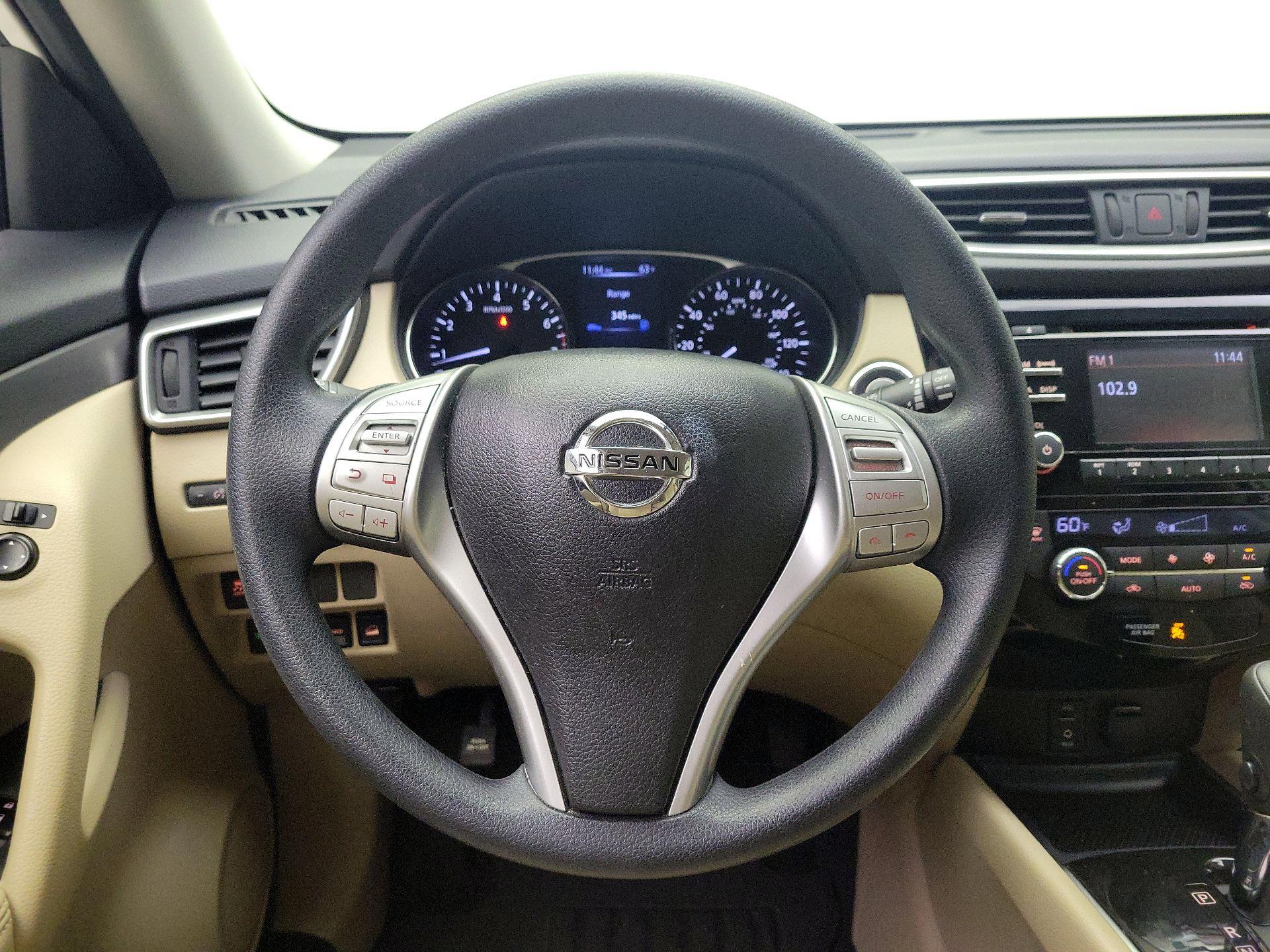 Thumbnail: 2016 Nissan Rogue - 10