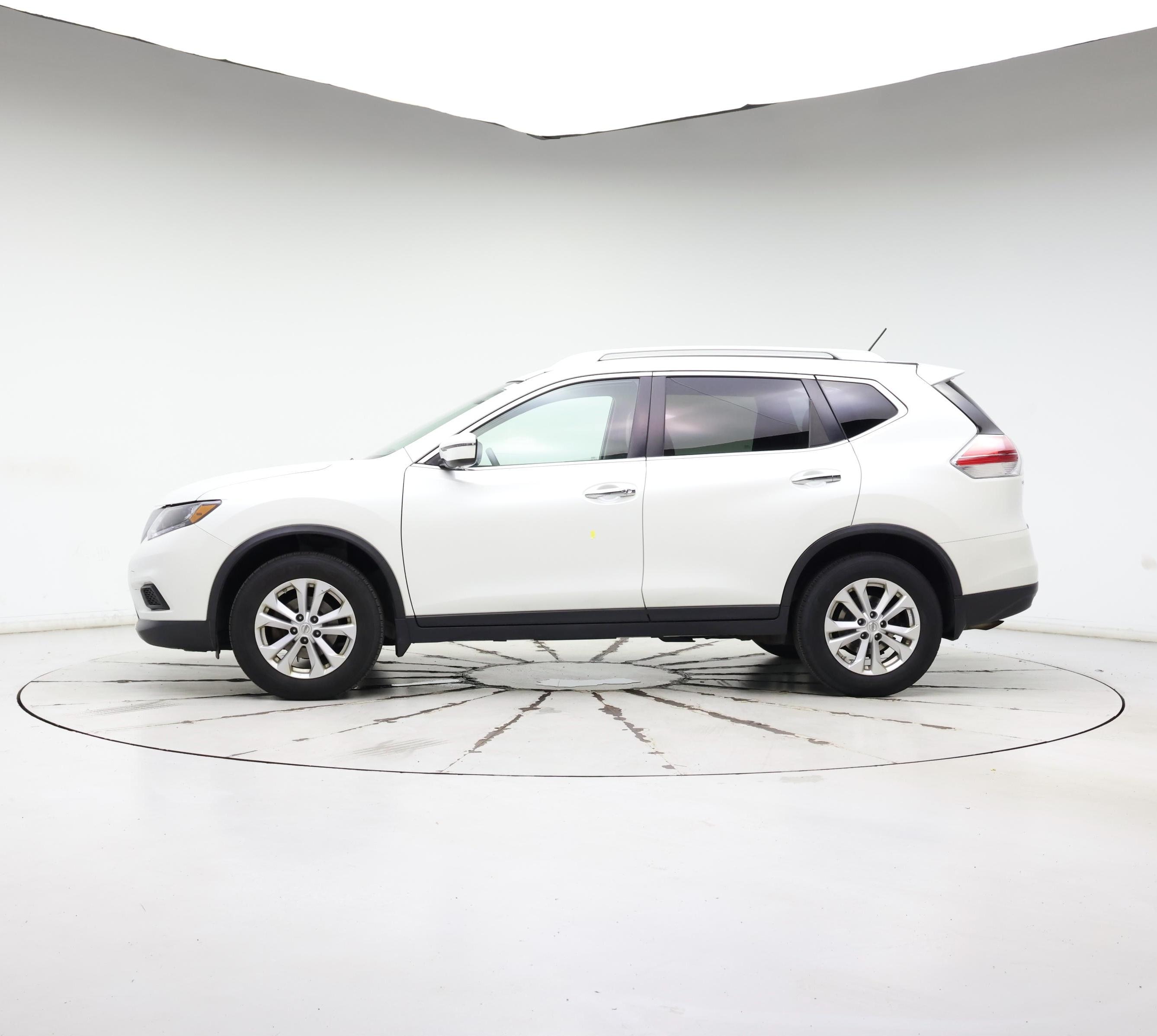 Thumbnail: 2016 Nissan Rogue - 3