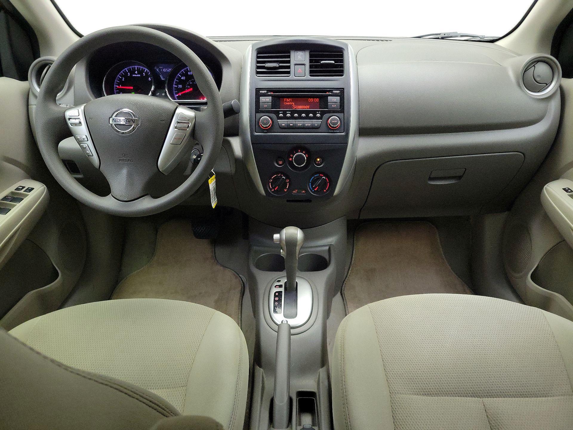 Thumbnail: 2015 Nissan Versa - 9