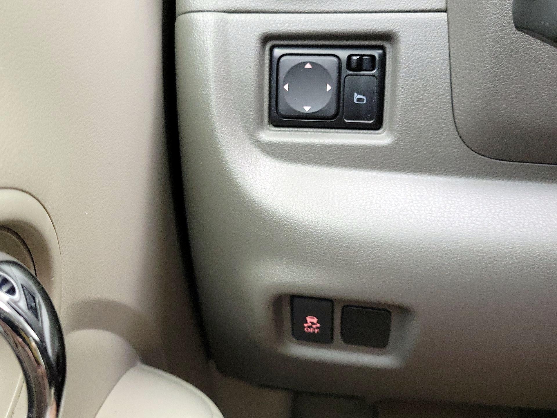 Thumbnail: 2015 Nissan Versa - 13