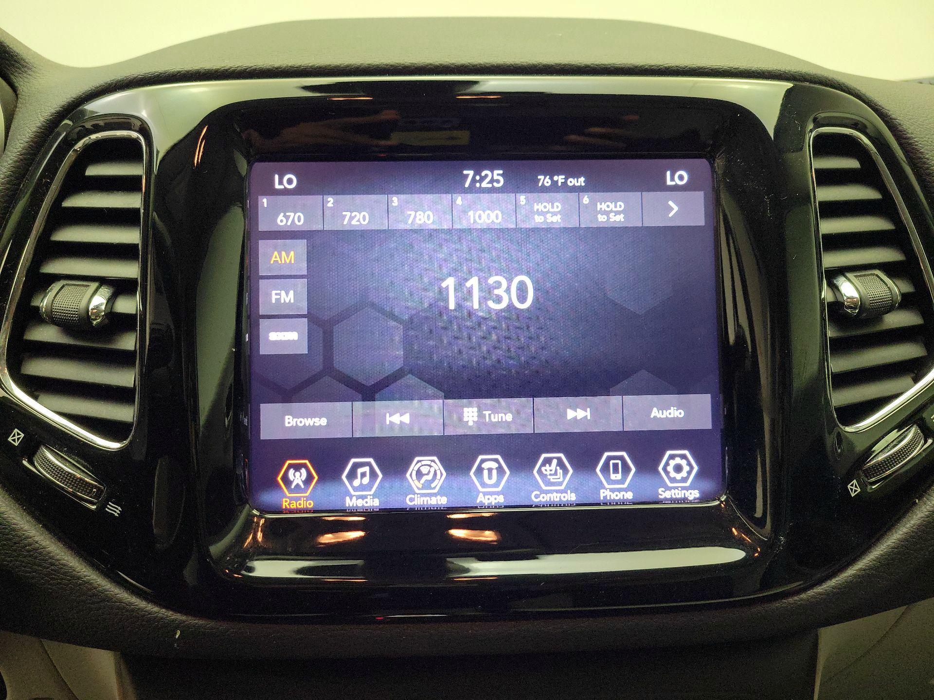 Thumbnail: 2021 Jeep Compass - 14