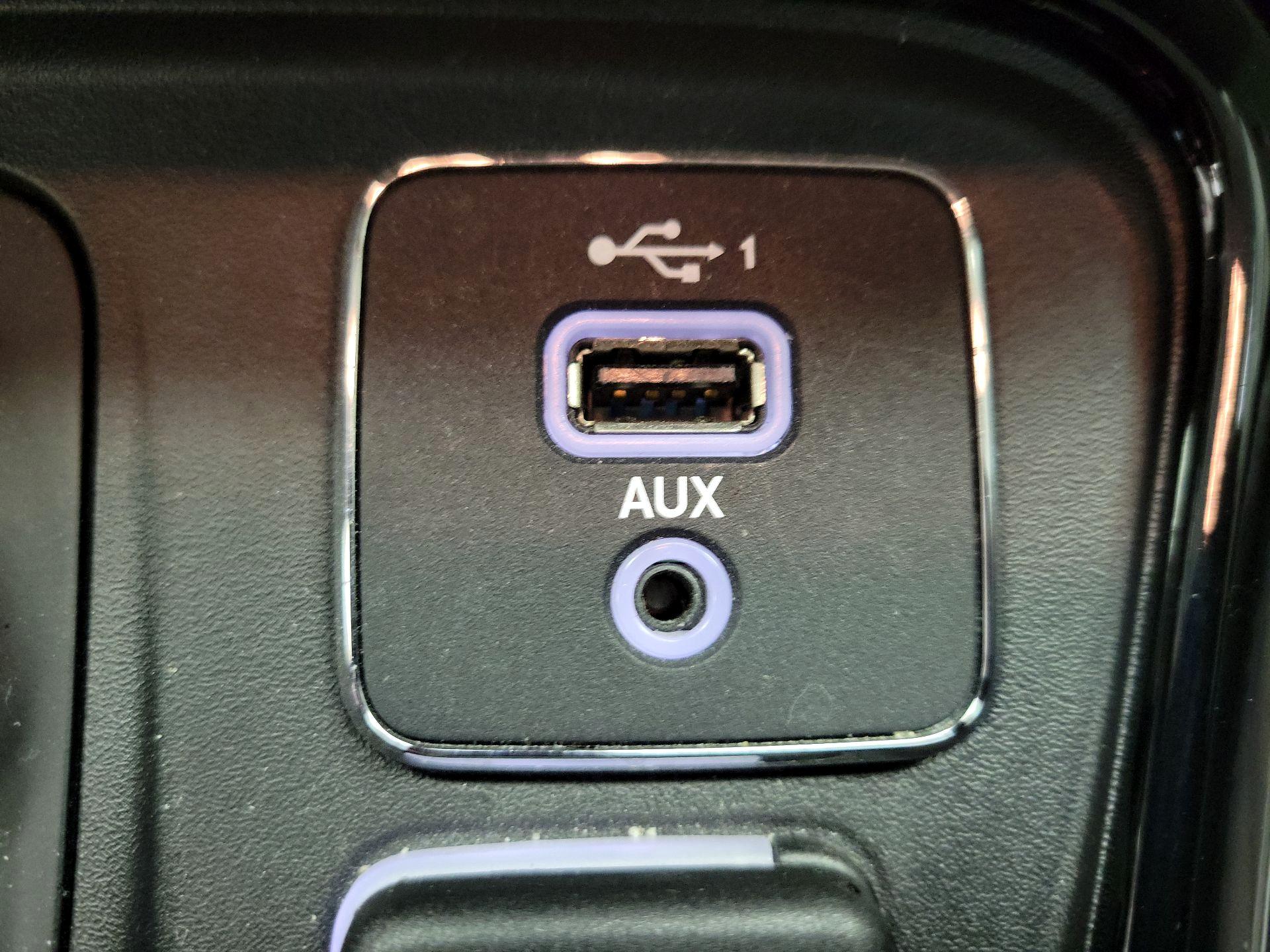 Thumbnail: 2021 Jeep Compass - 17