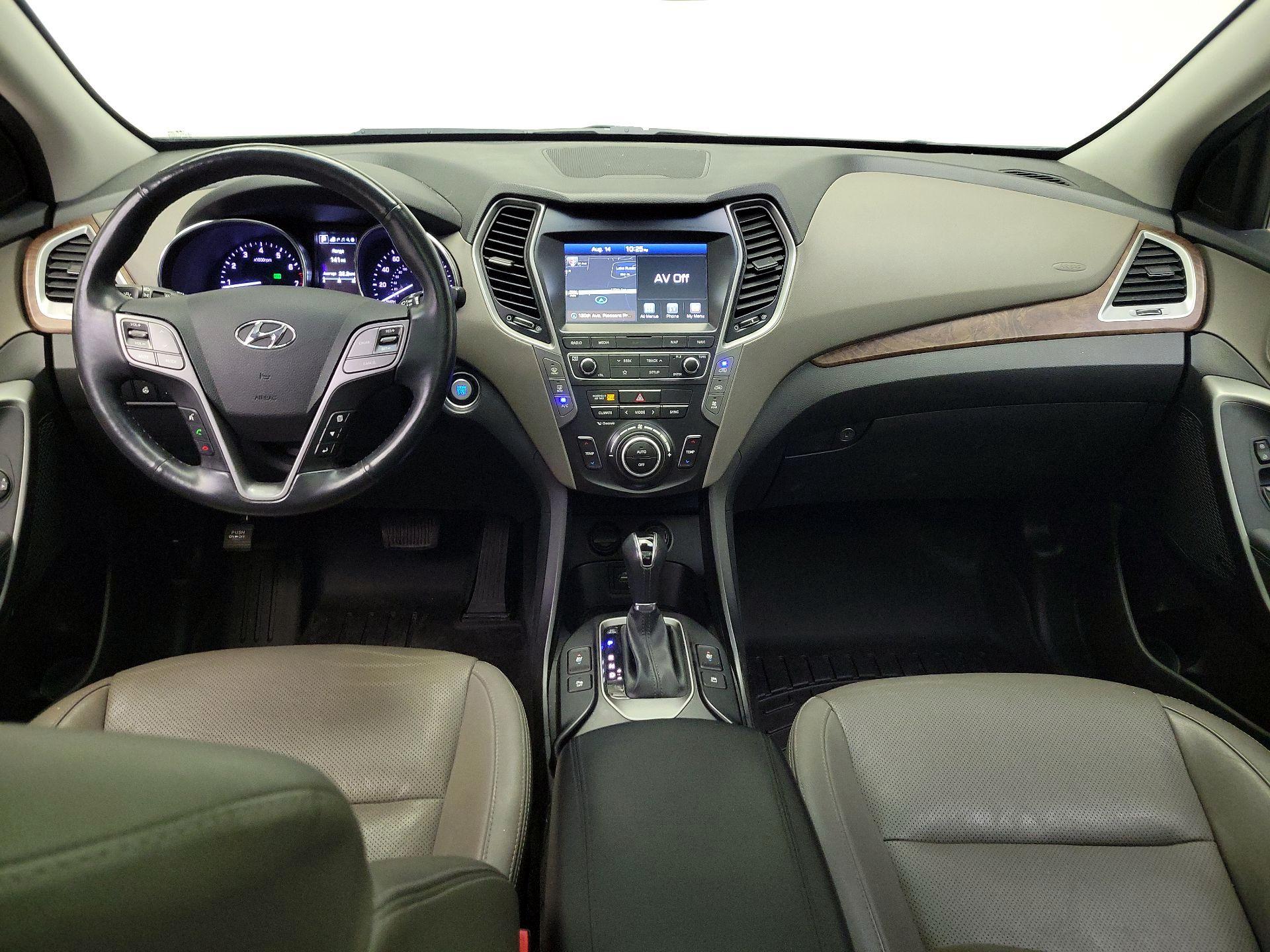 Thumbnail: 2019 Hyundai Santa Fe - 9