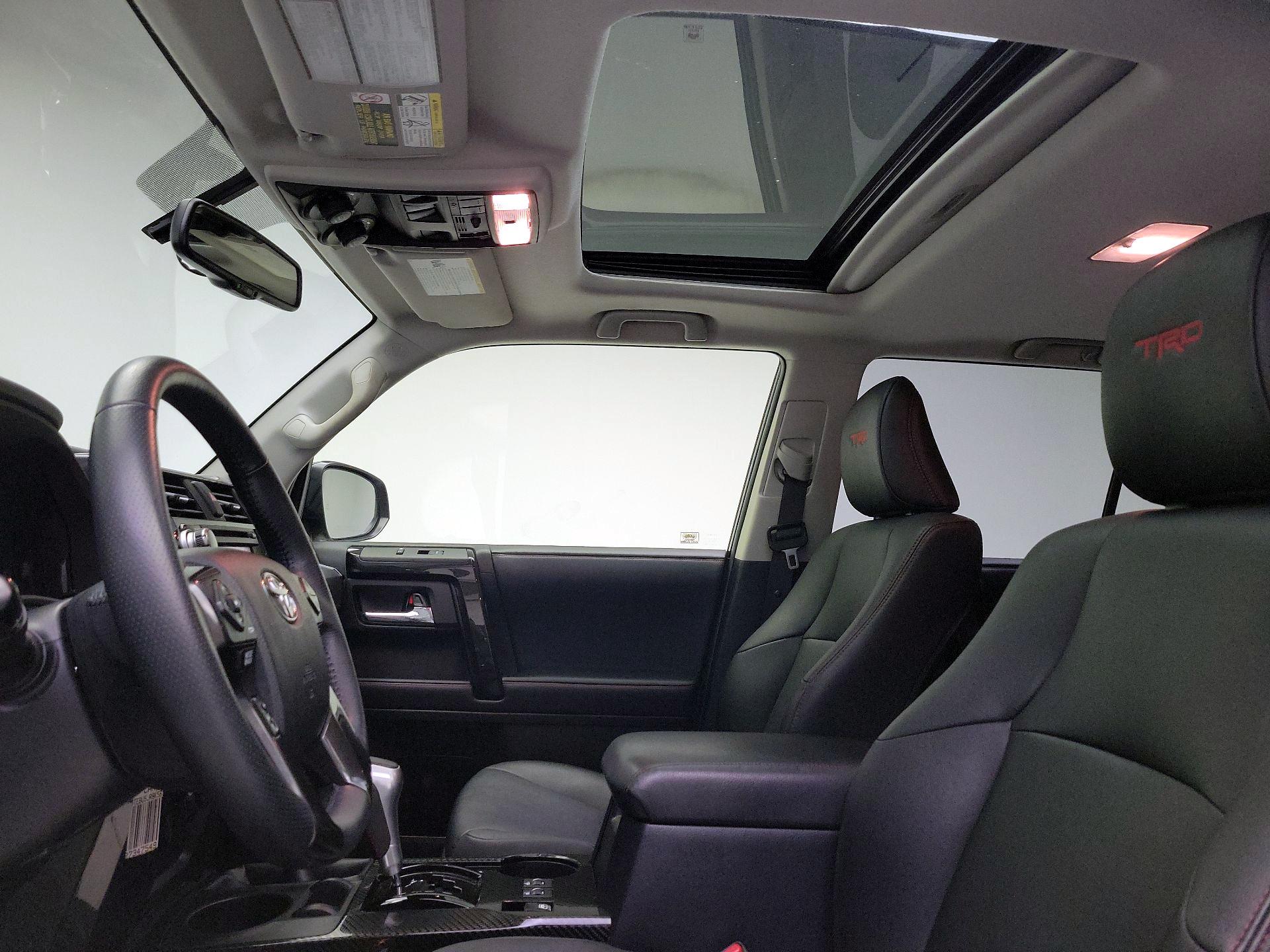 Thumbnail: 2019 Toyota 4Runner - 19
